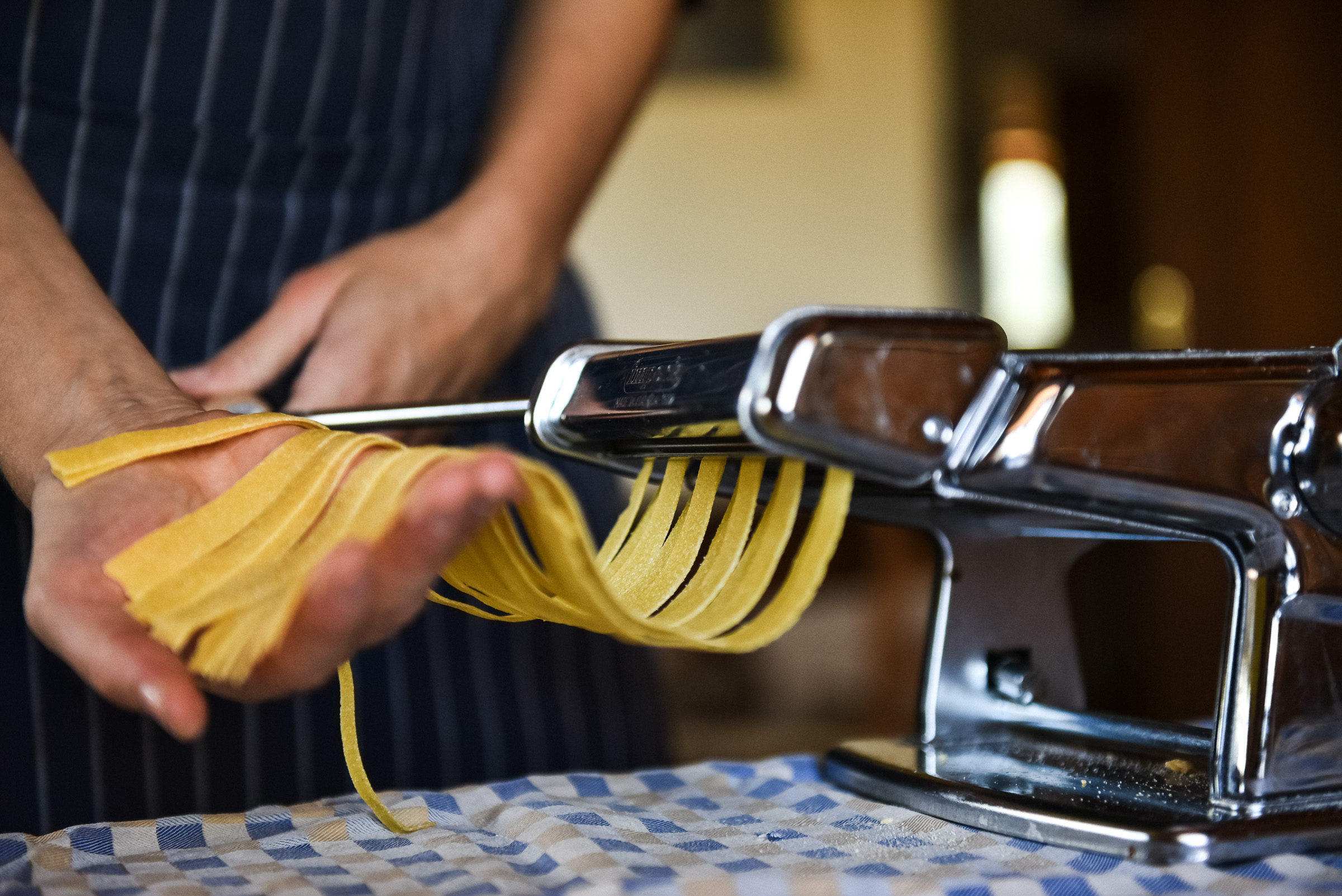 Making_pasta2.jpg