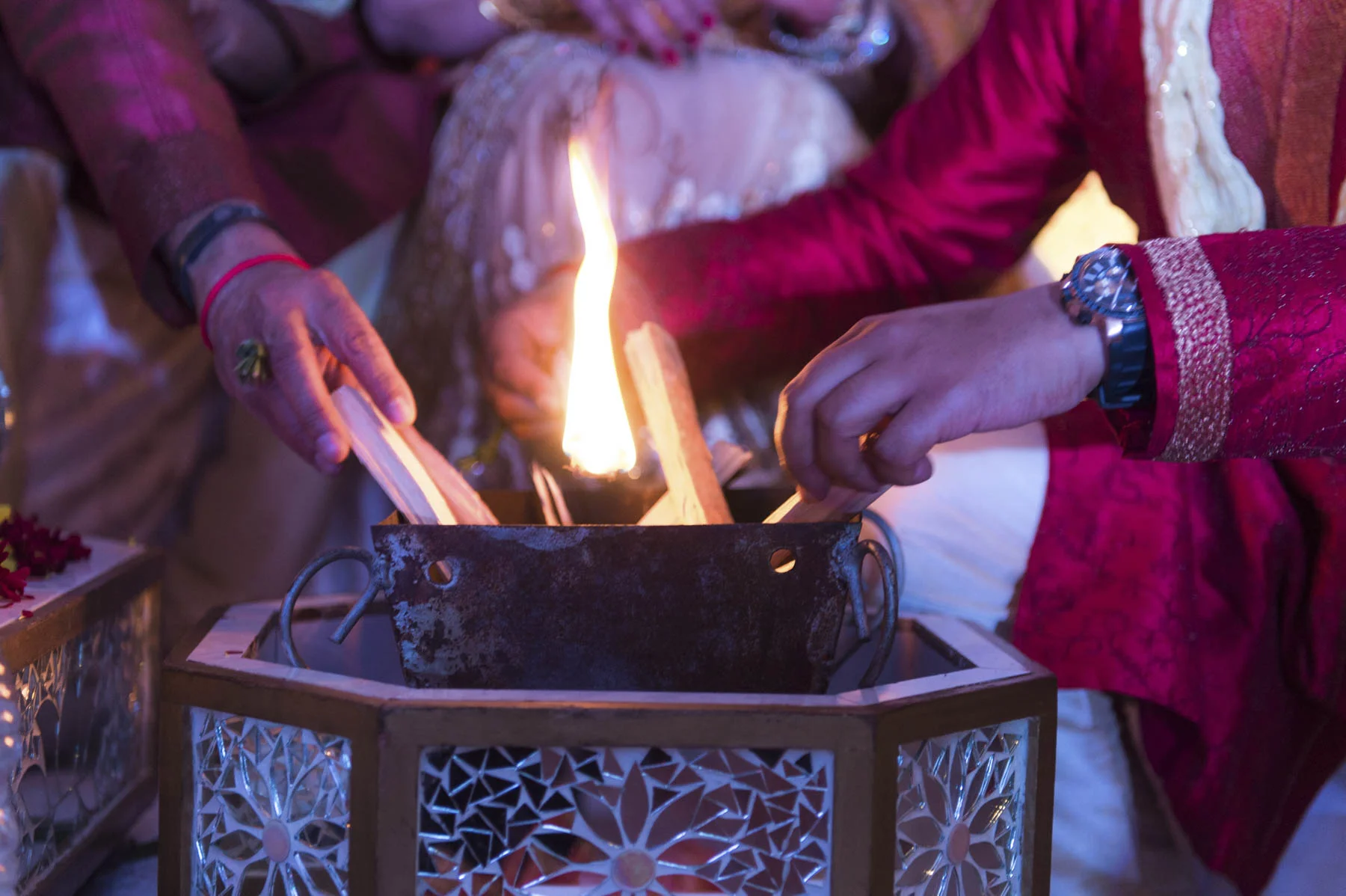 016-hindu-wedding-photograhers.jpg