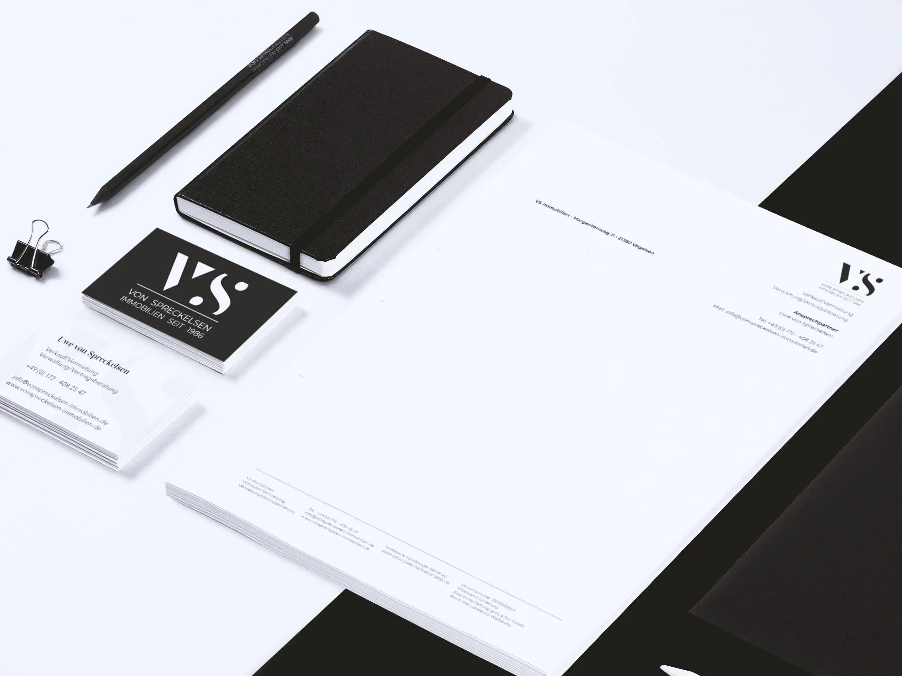 Branding Photo Mock Up 05.jpg