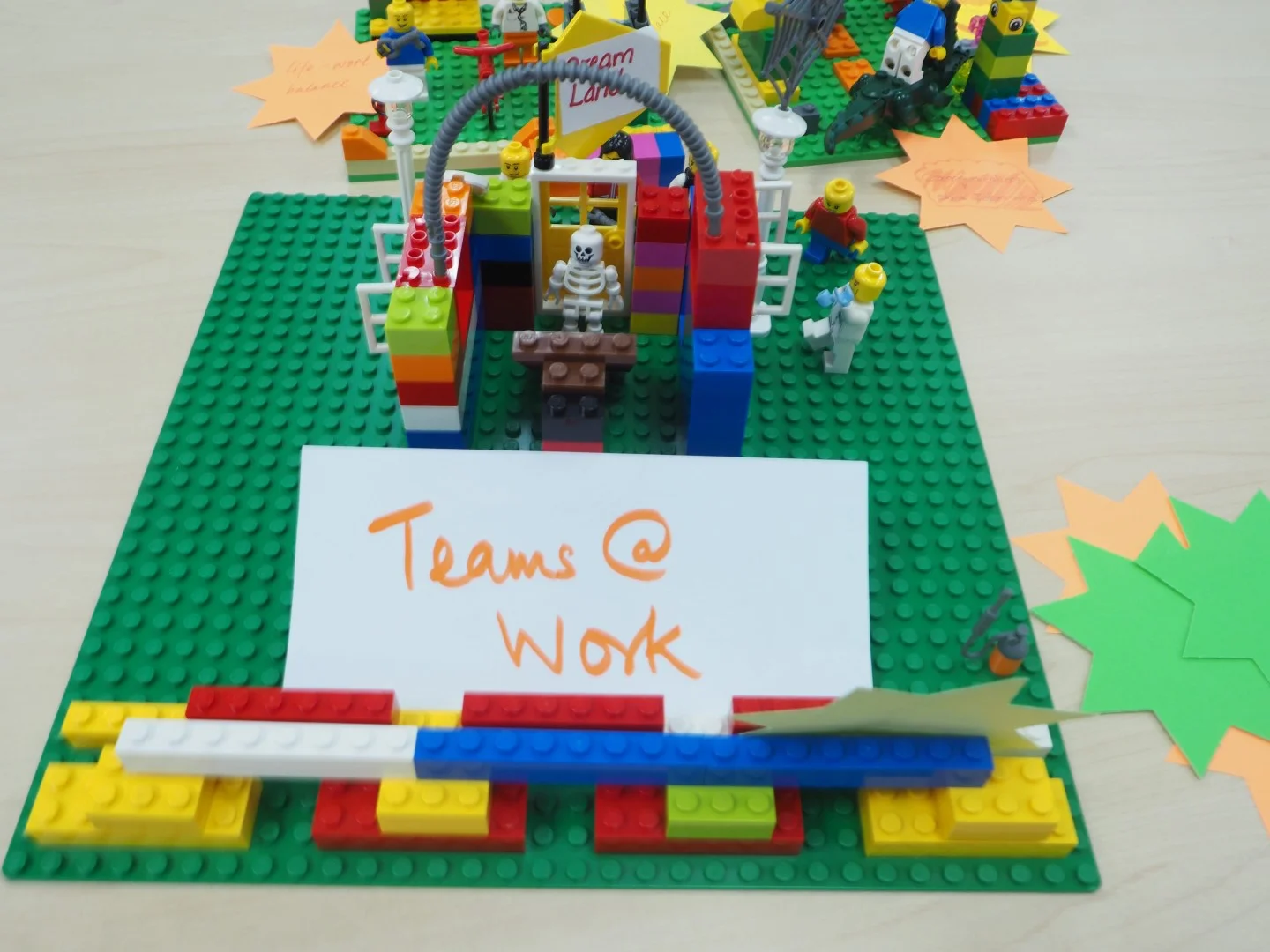 Cracking the Code of Teamwork Best Practices for Leading the Team_2.png