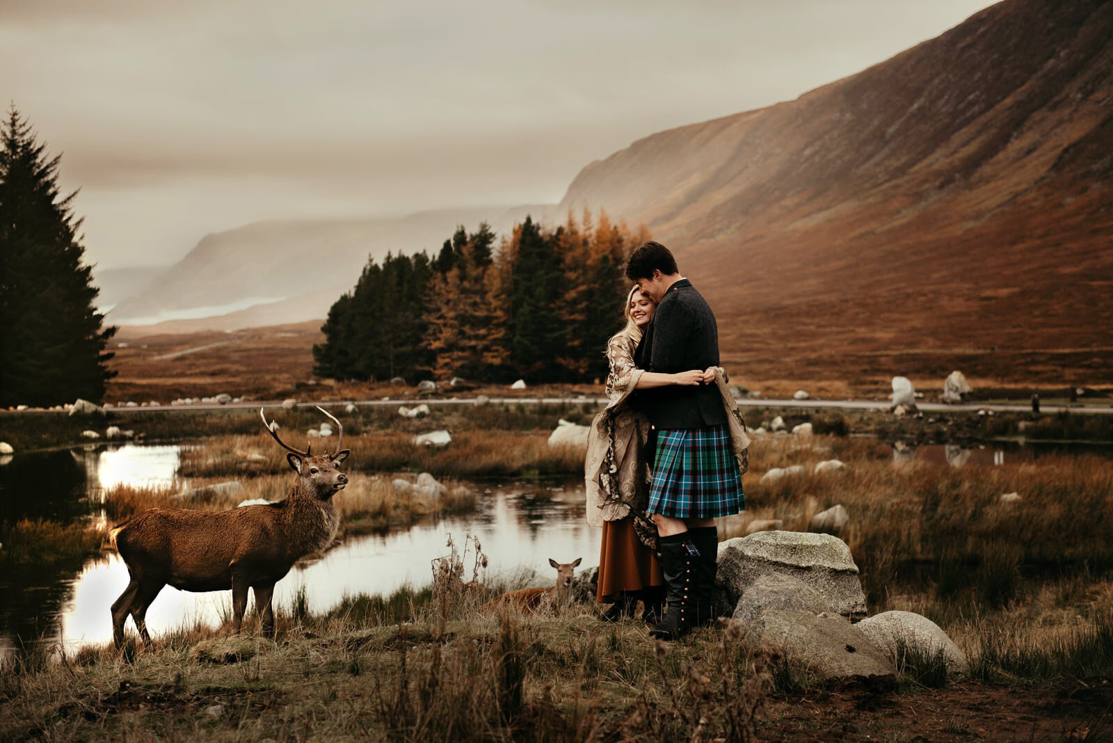 Scotland-elopement-photographer-scottish-wedding-glencoe-mountains.jpg