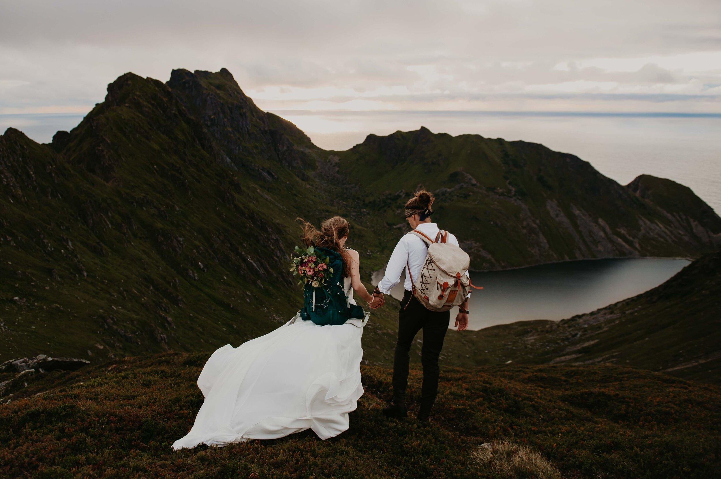 Norway elopement photographer Lofoten Amber Spits Wedding Photog