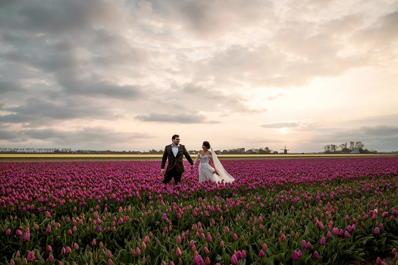 G+V-tulip-elopement-netherlands-168_websize.jpeg
