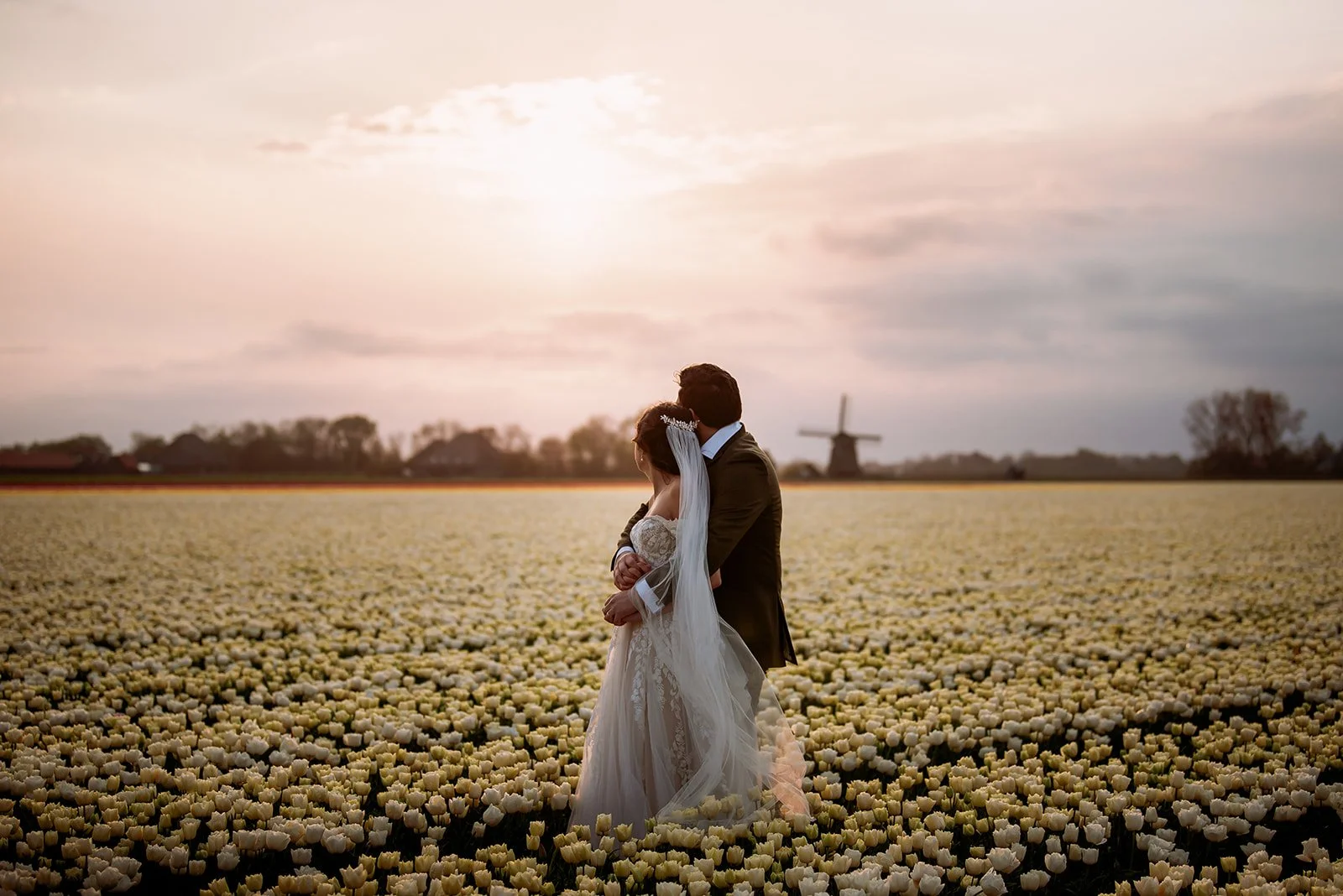 G+V-tulip-elopement-netherlands-193_websize.jpg