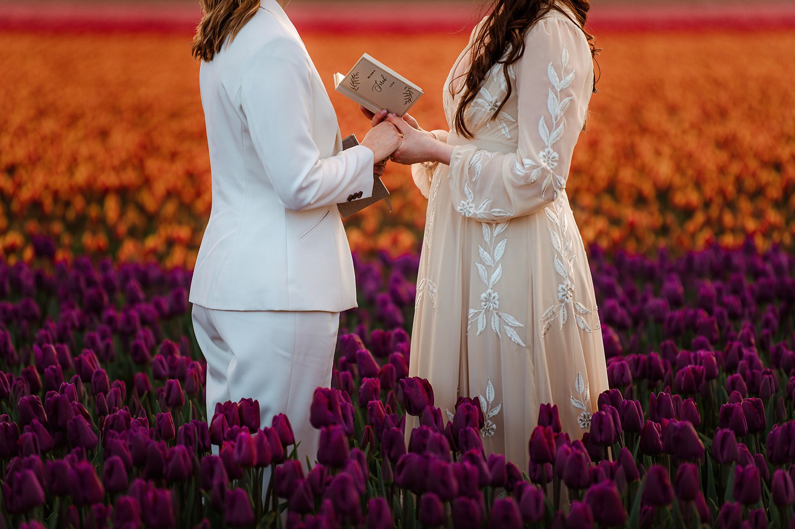 Tulip-flower-elopement.jpg