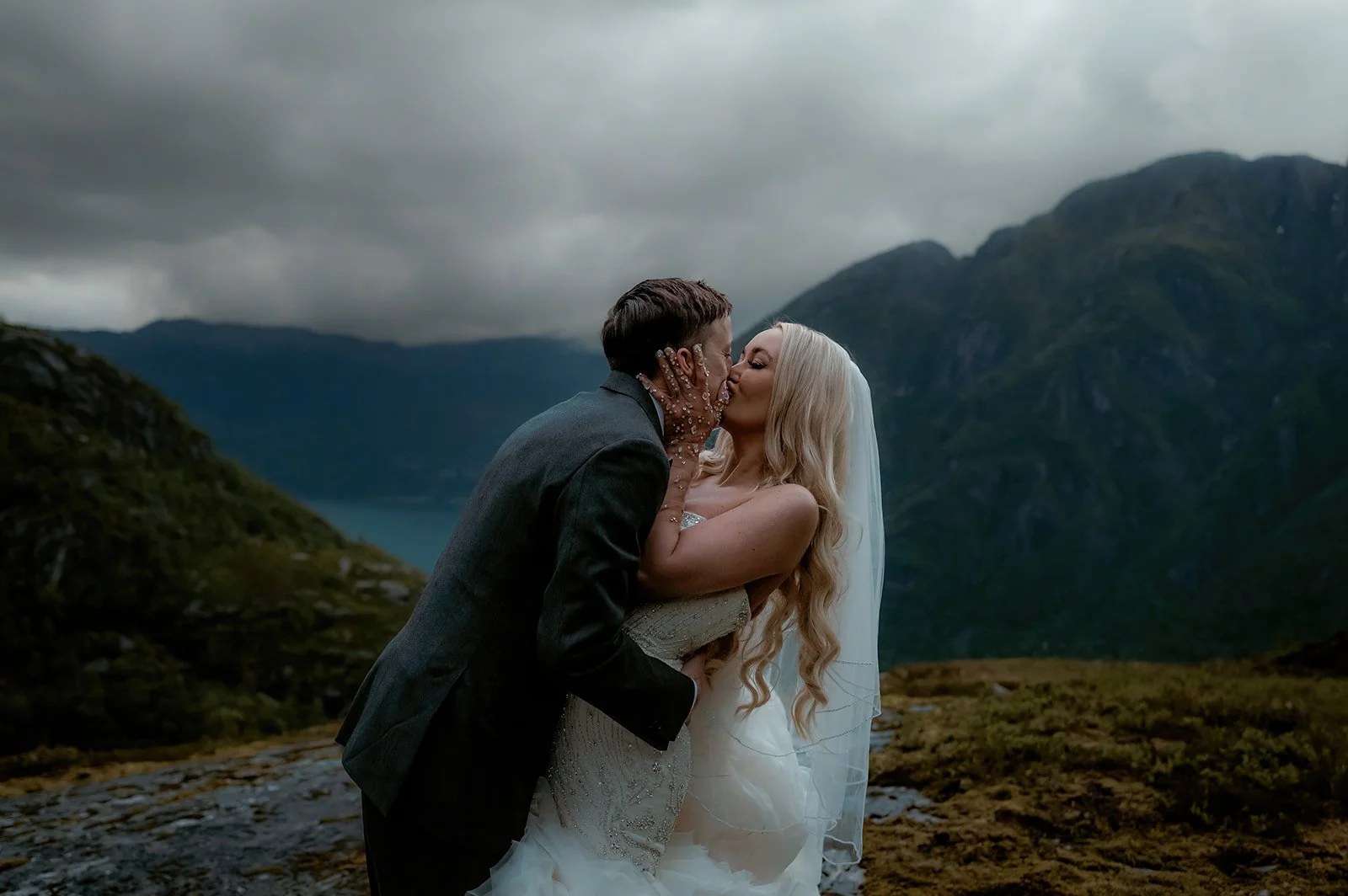 A+B-Norway-Elopement-Sneak-7_websize.jpg