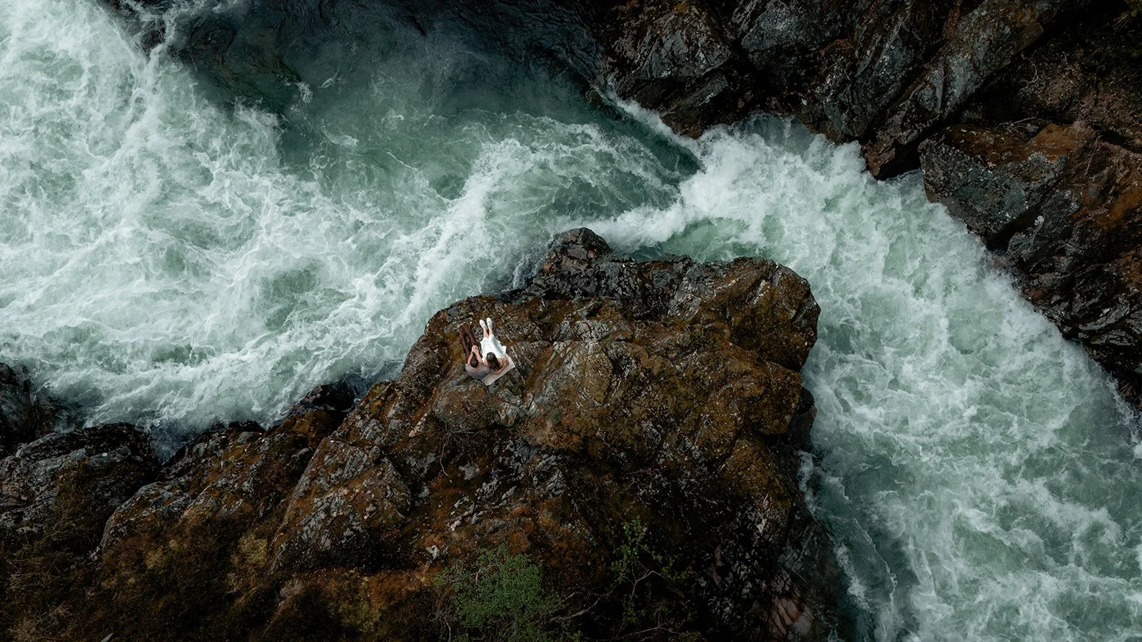 M+D-Norway-Elopement-129_websize.jpg