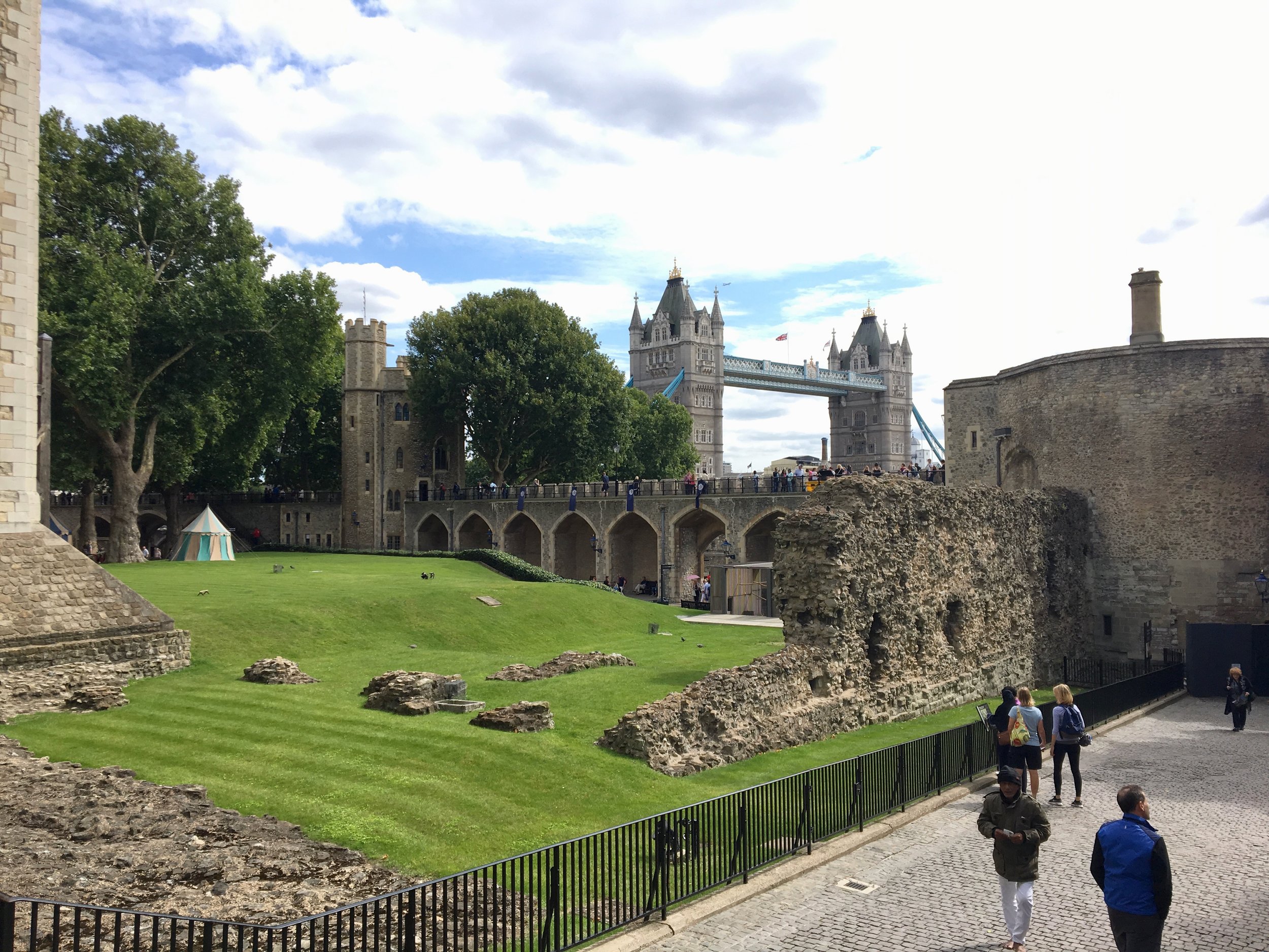 Tower of London - Tower Bridge