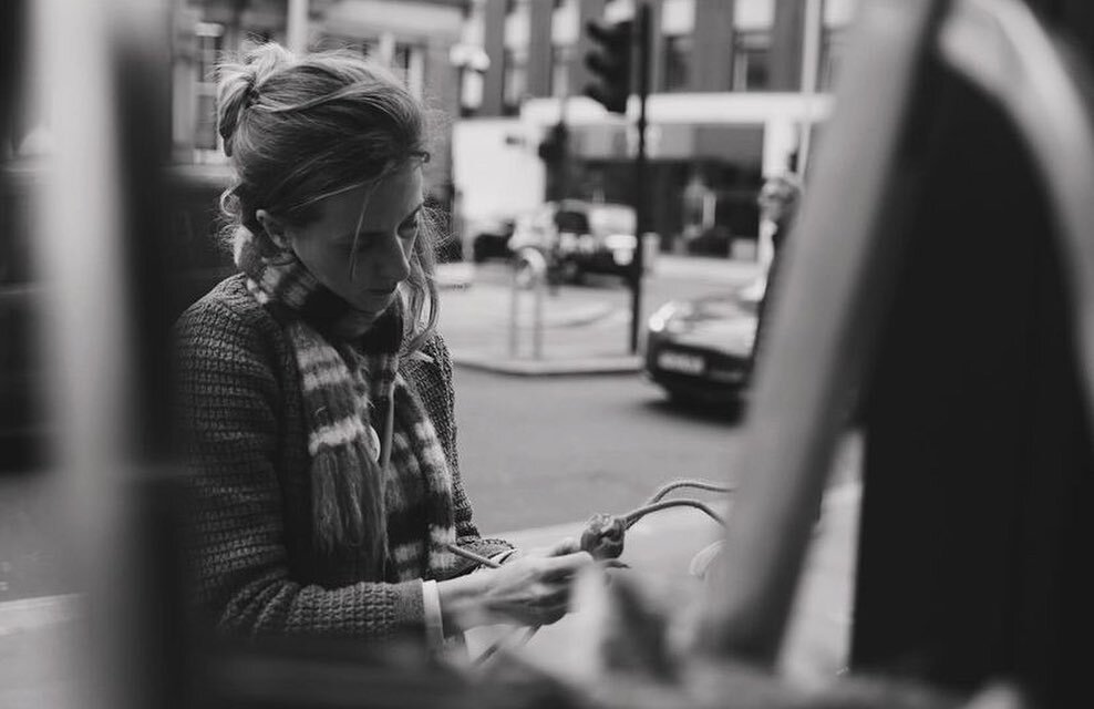 Cogs whirring working on a jolly fun brief for @sofasandstuff a few weeks back. 

I may look intensely serious when I&rsquo;m working but it&rsquo;s actually a very deep happy place. Not many things can make me forget about lunch, but flower arrangin