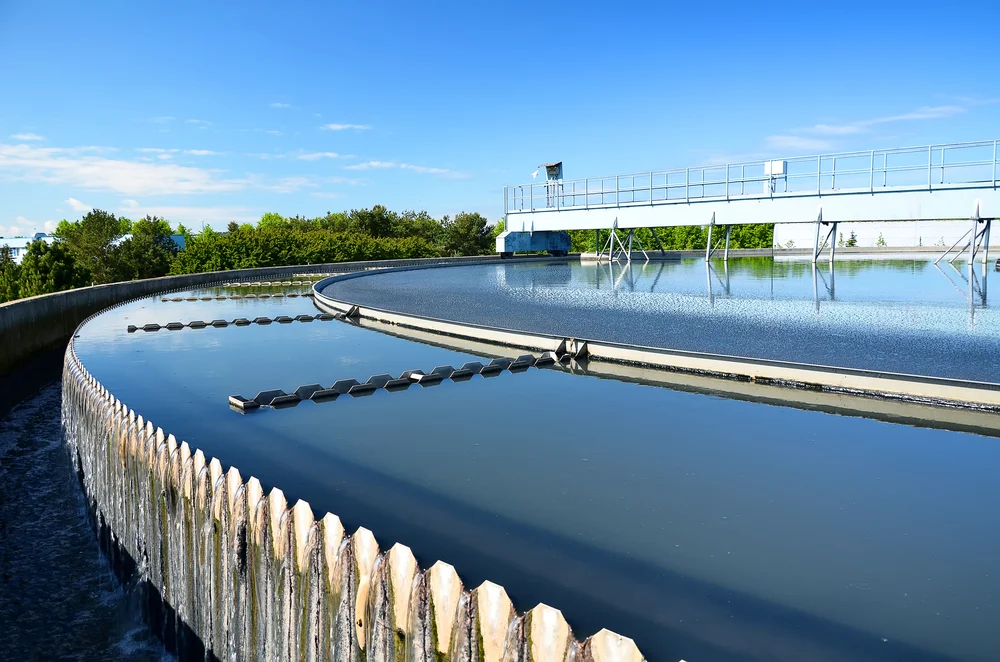 Water-shutterstock_104097815.jpg