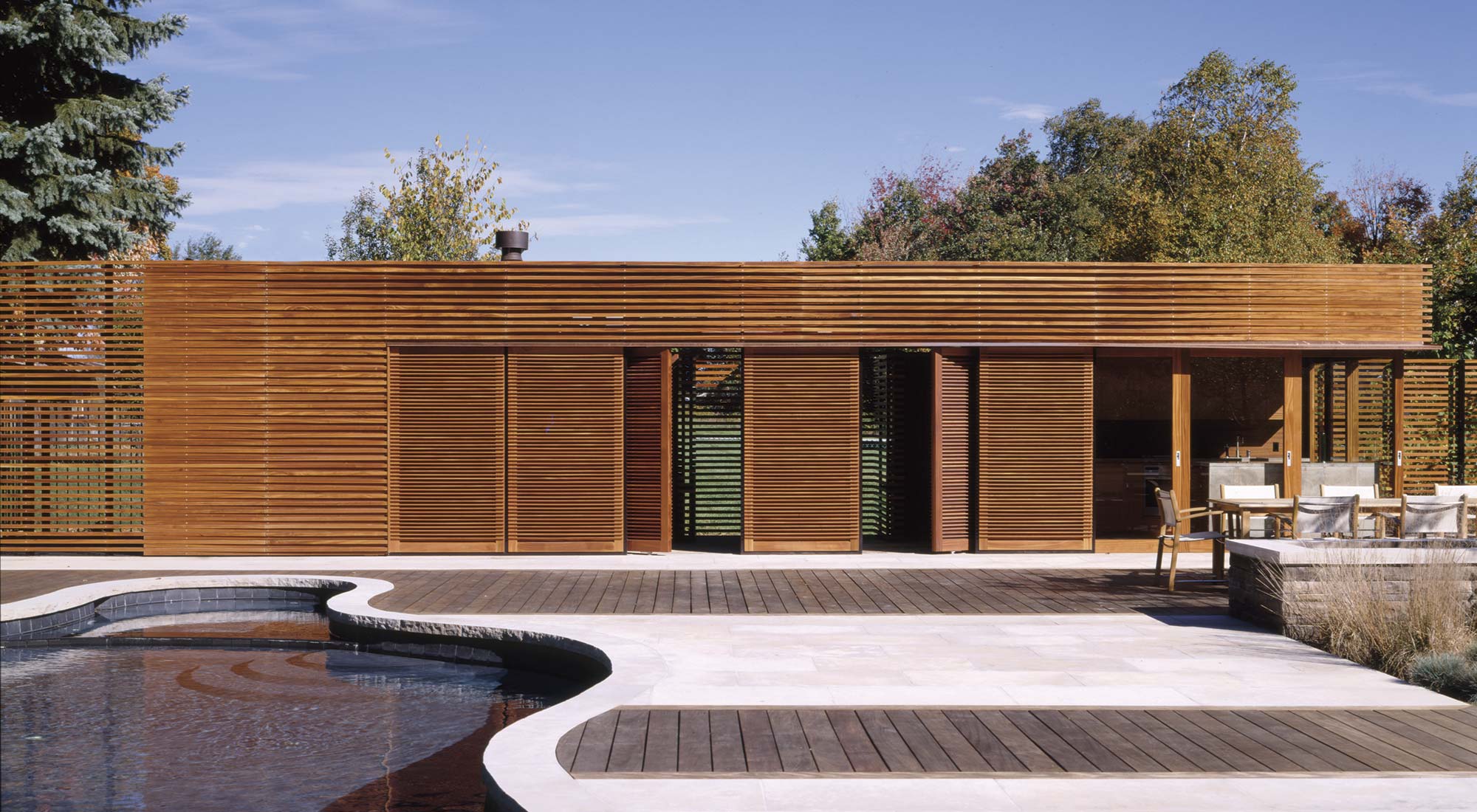 Kleinburg_Pool_Pavilion_2_big.jpg