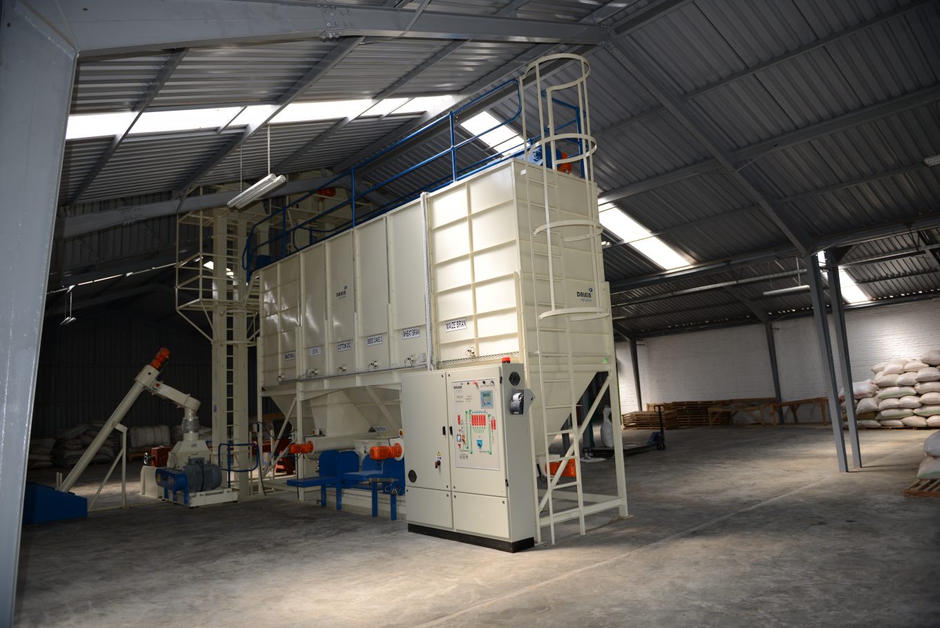 Zamura Feeds - Mill.jpg