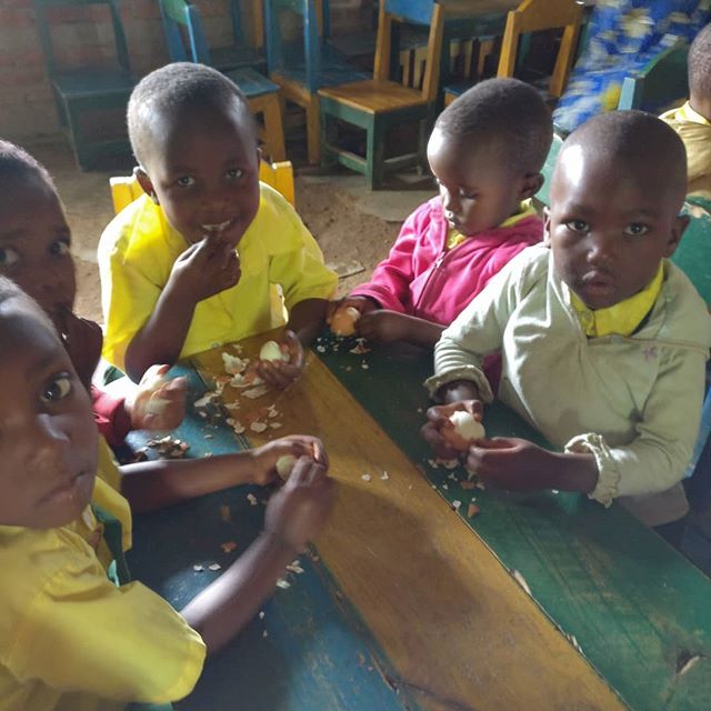 #tbt to when @oneeggworldwide only served two schools in Rwanda, Rugeshi being one of them. Today #zamurafarms is preparing to supply 51 pre- schools with one egg a day. Prayers used to be whispered, now they are yelled out with giant smiles. Shoes u