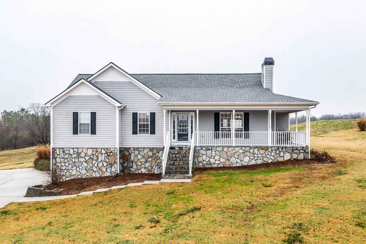 376 john gordon pl02.JPG
