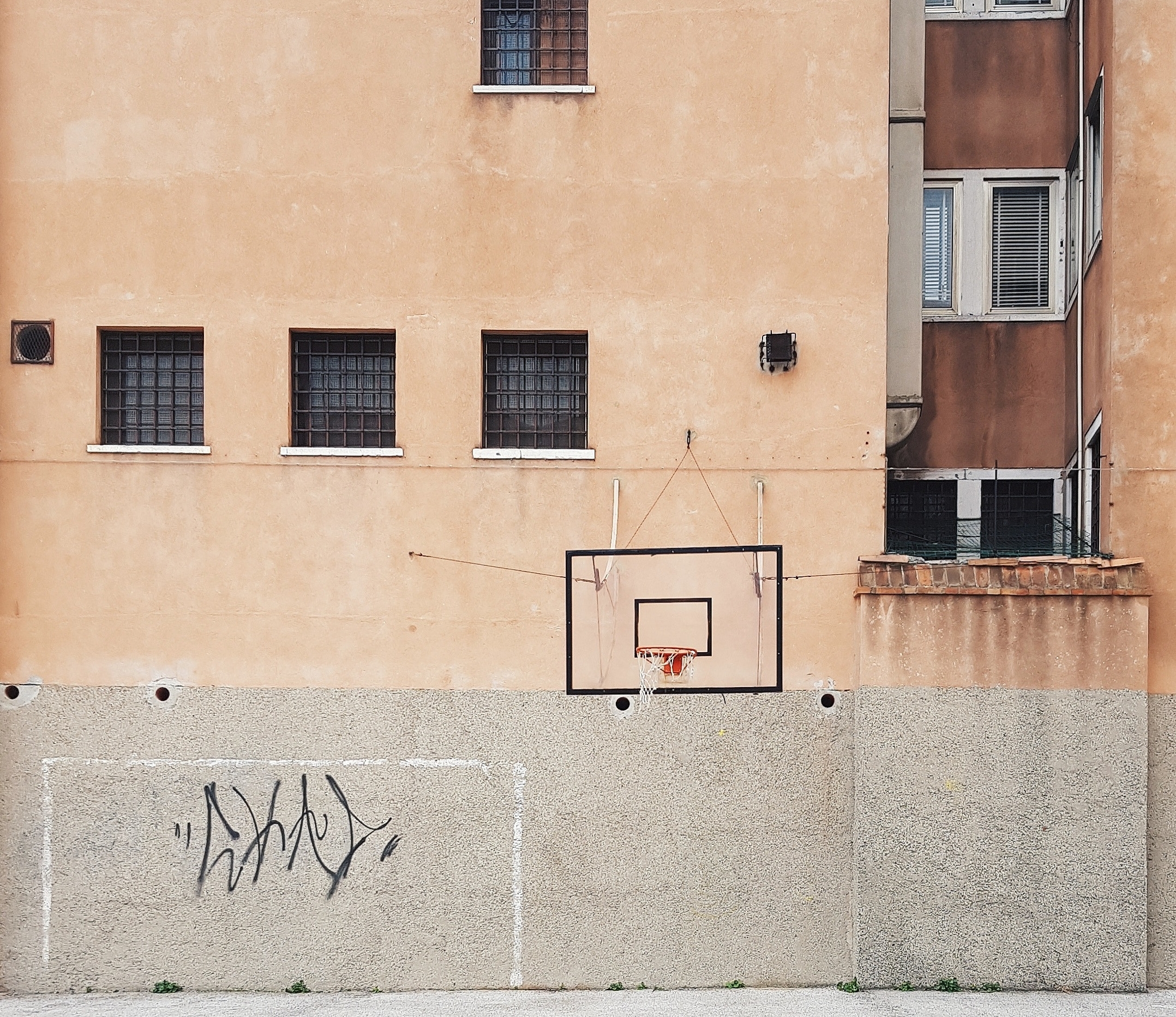 basketballhoop.jpg