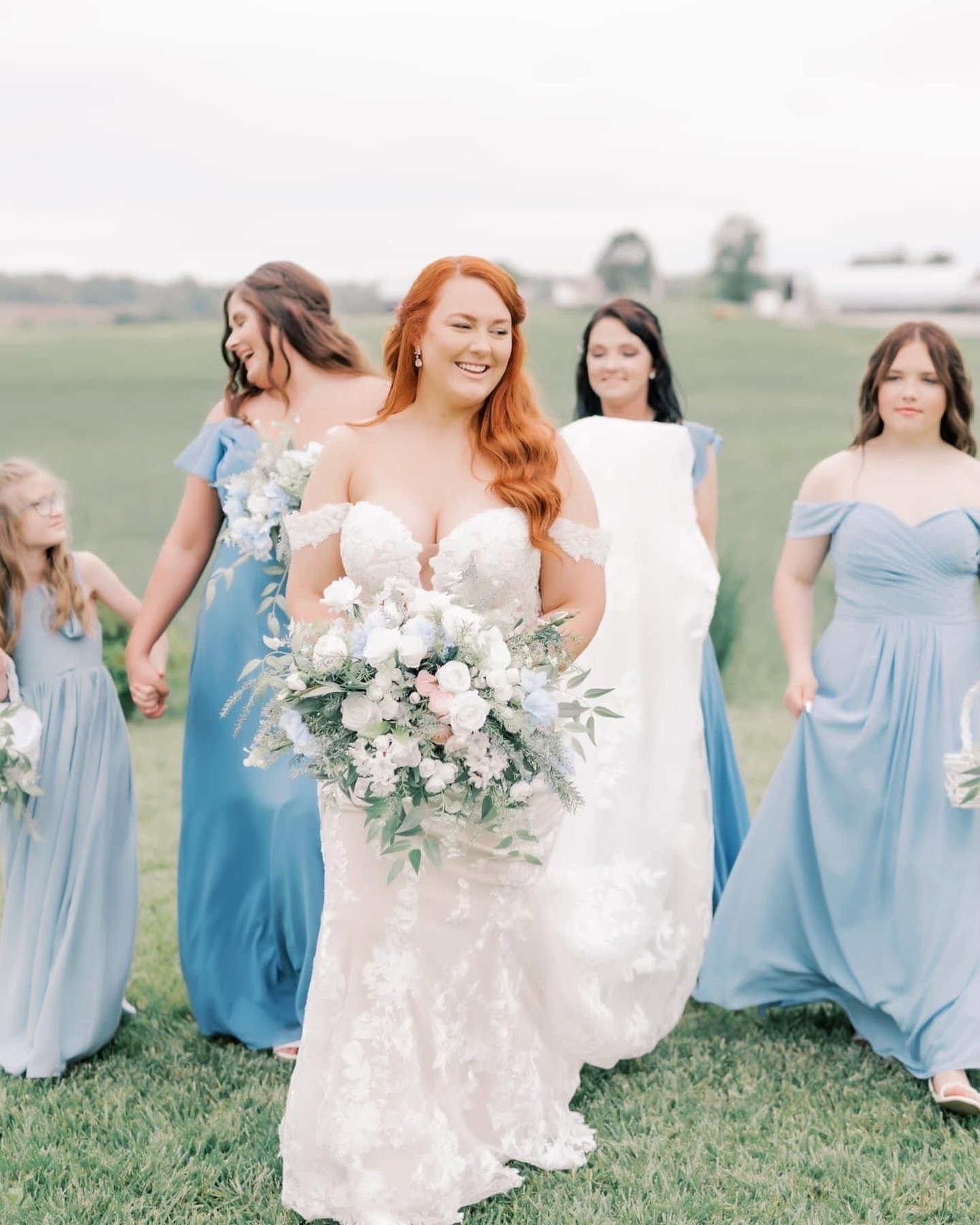 Let&rsquo;s hear it for the girls! Bridesmaids are such a special addition to your big day! Tag your bridesmaids (or future bridesmaids😉) below! ⬇️