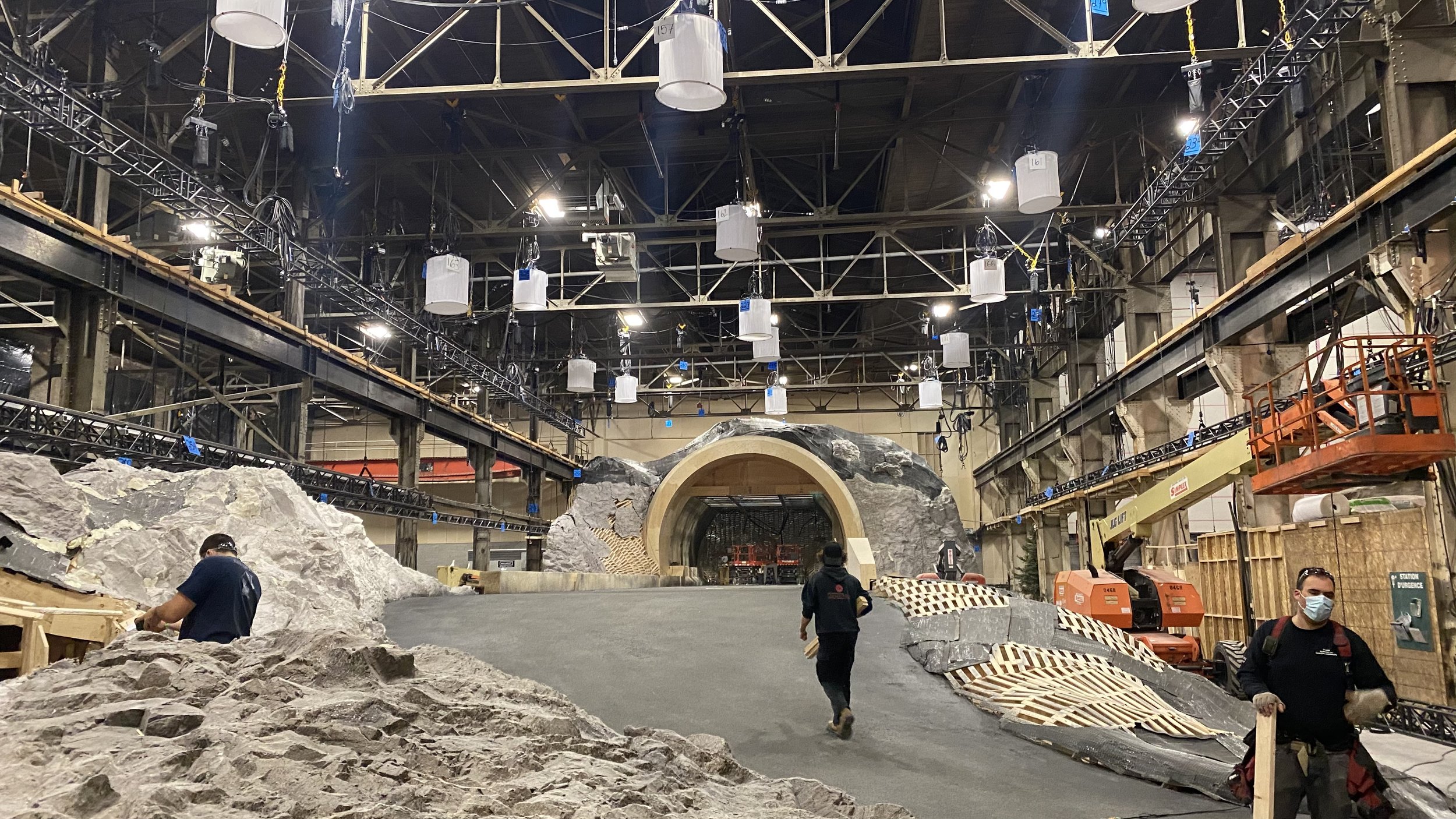   MOONFALL-  COLORADO MOUNTAINS TUNEL (CONSTRUCTION)    Supervising Art Director 