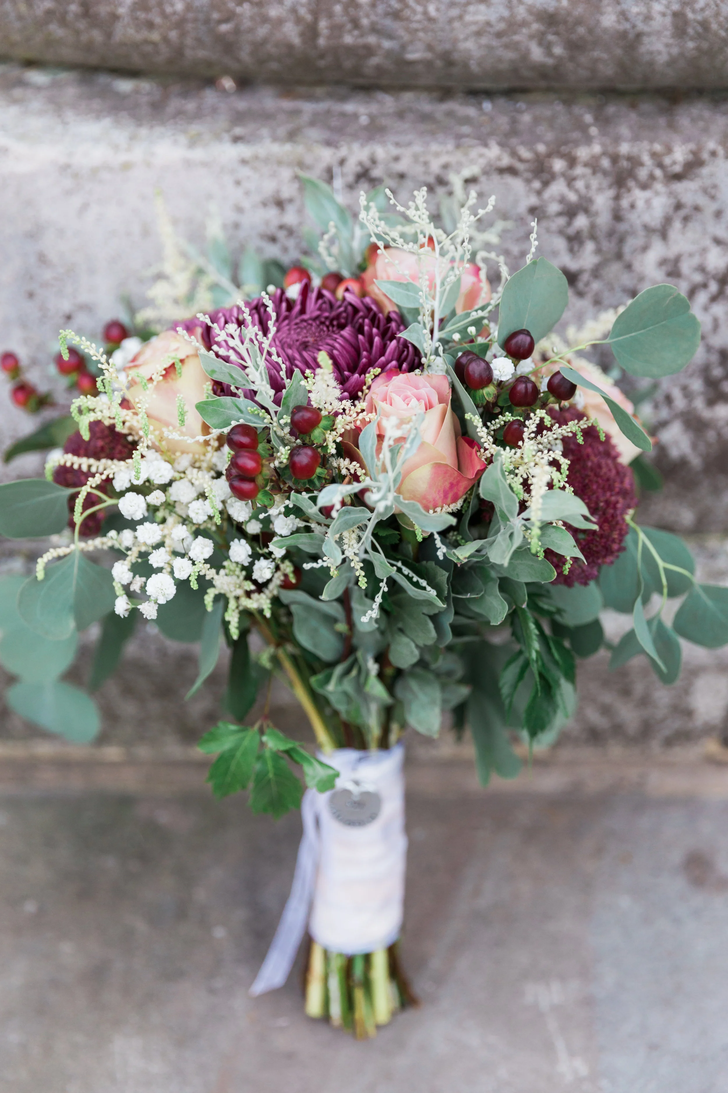 autumn berry wedding bouquet.jpg