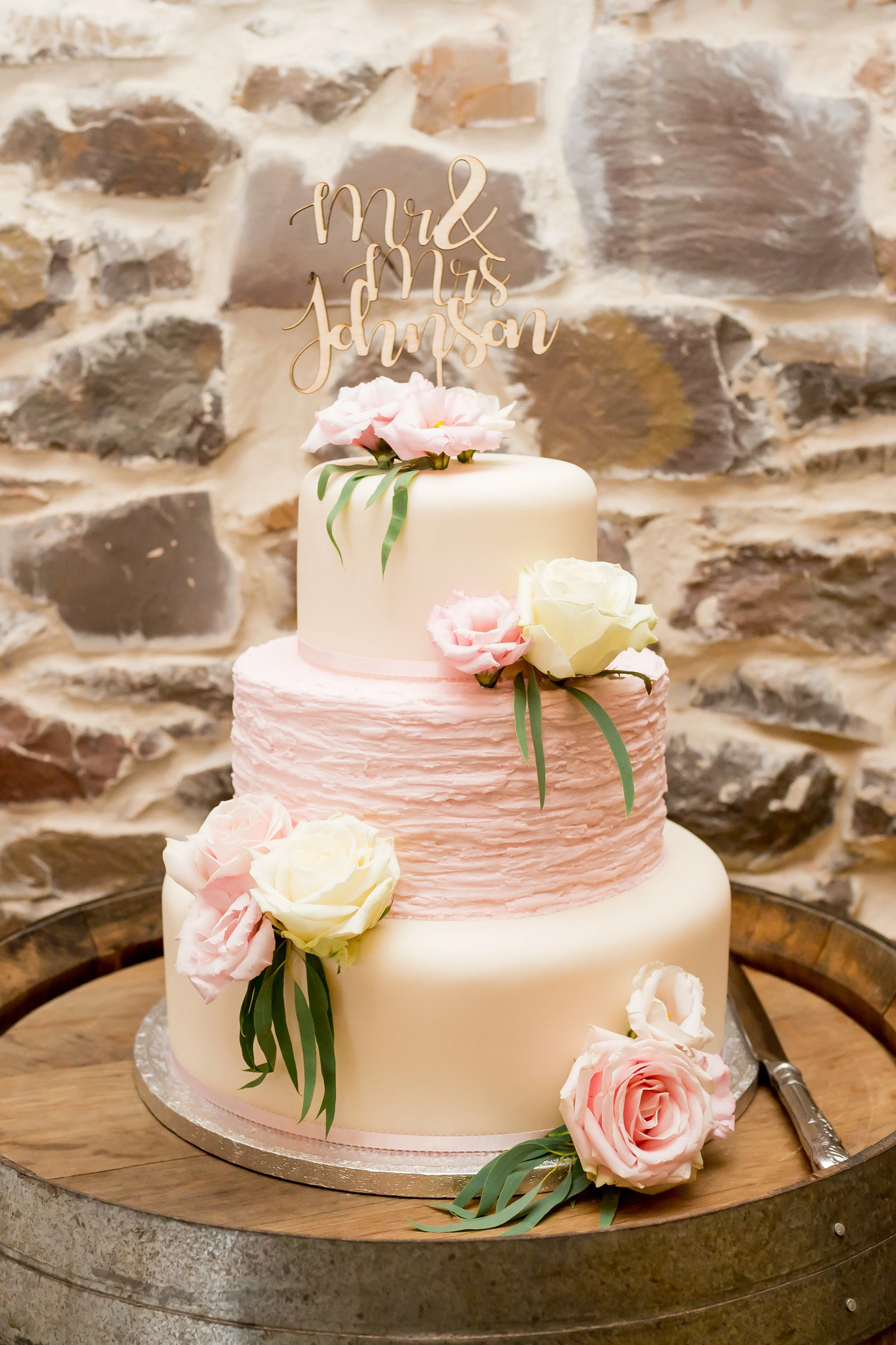 wedding cake in devon.jpg