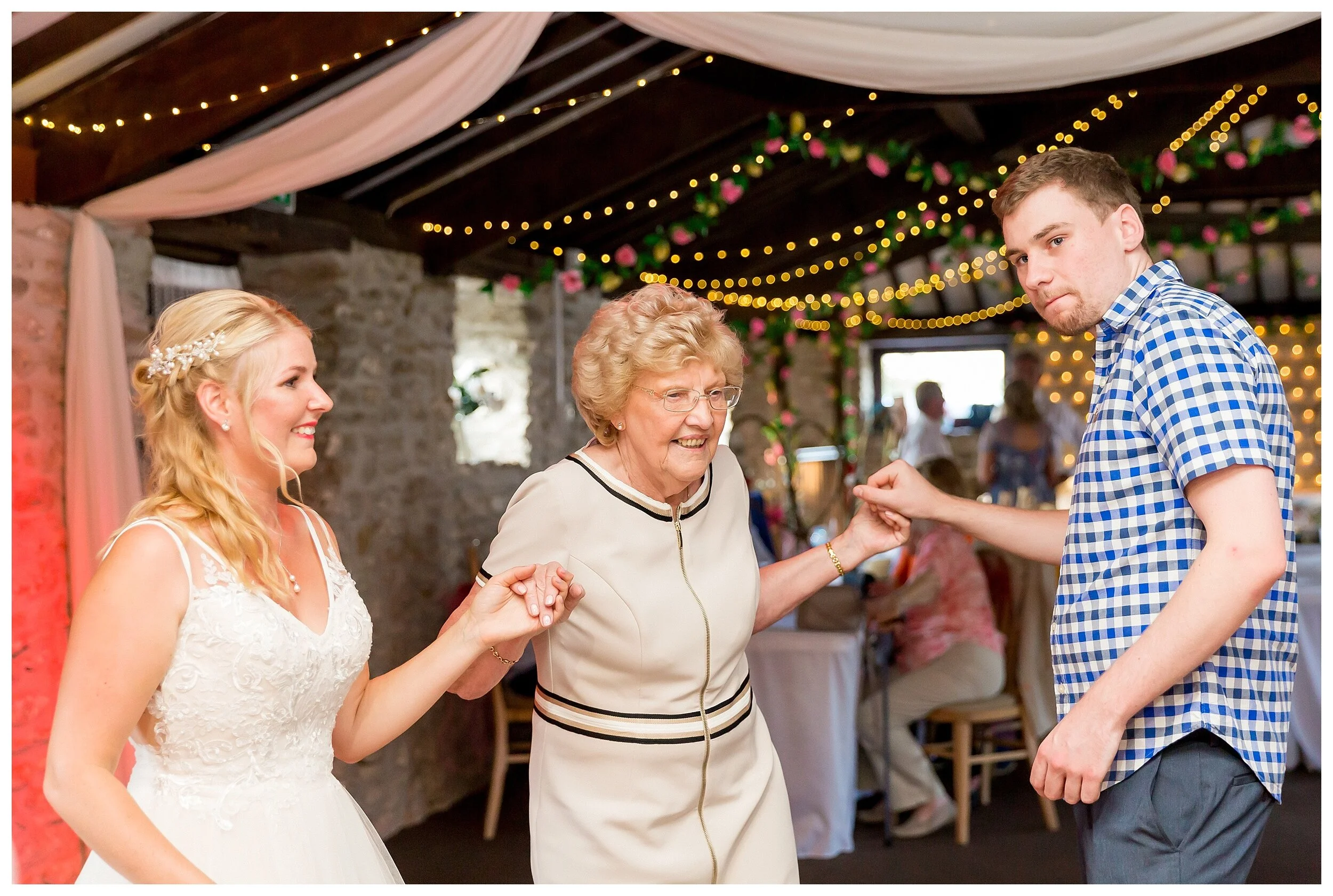 wedding photo ideas.jpg