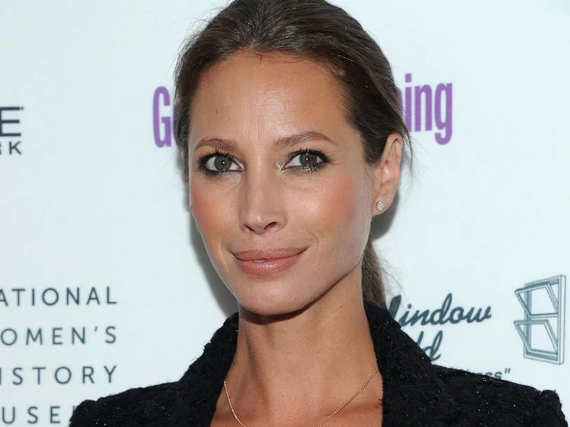 How to Copy Supermodel Christy Turlington's Easy Nighttime Beauty Routine