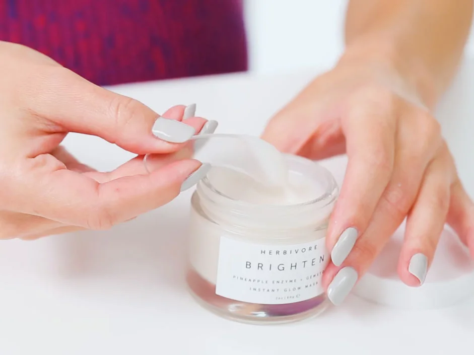 Shea Butter, Marula Oil, and More Pregnancy Skincare Must-Haves