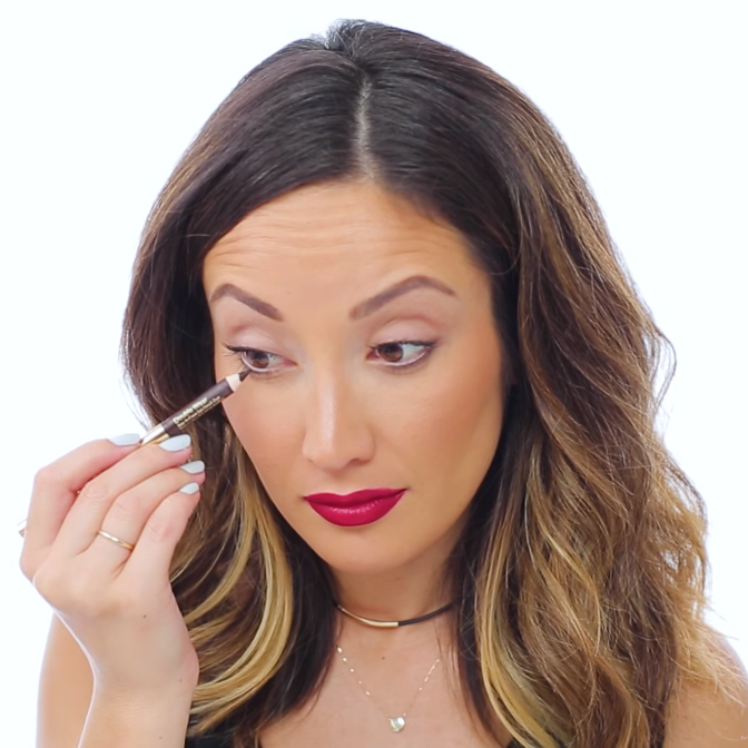 pencil-eyeliner-tips-09-06-2016-square-screenshot_2016_09.jpg