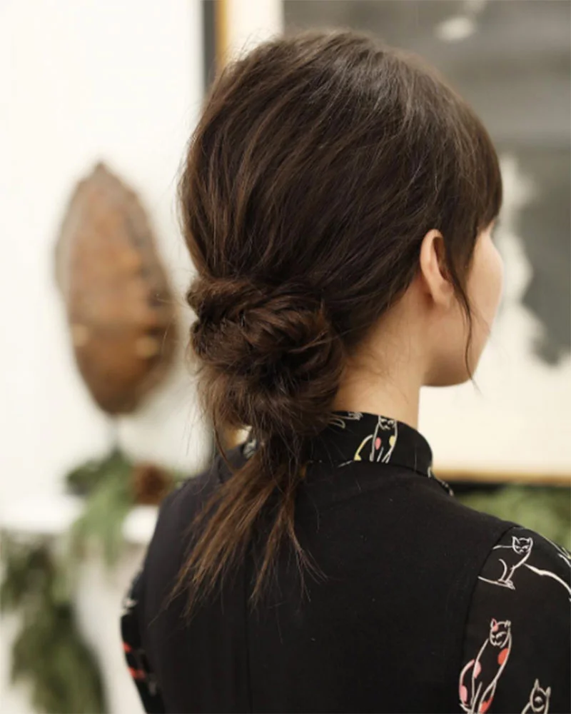 anh-co-tran-chignon-fishtail-braid-hairstyle.jpg