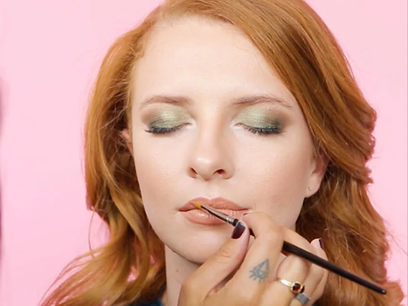 holiday-full-face-makeup-nikki-la-rose-makeup-03_2016_12.jpg