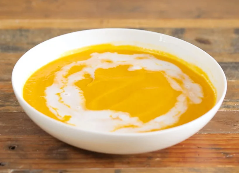carrot-ginger-soup-be-well-by-kelly-mixed-makeup-wellness-e1486759758526.jpg