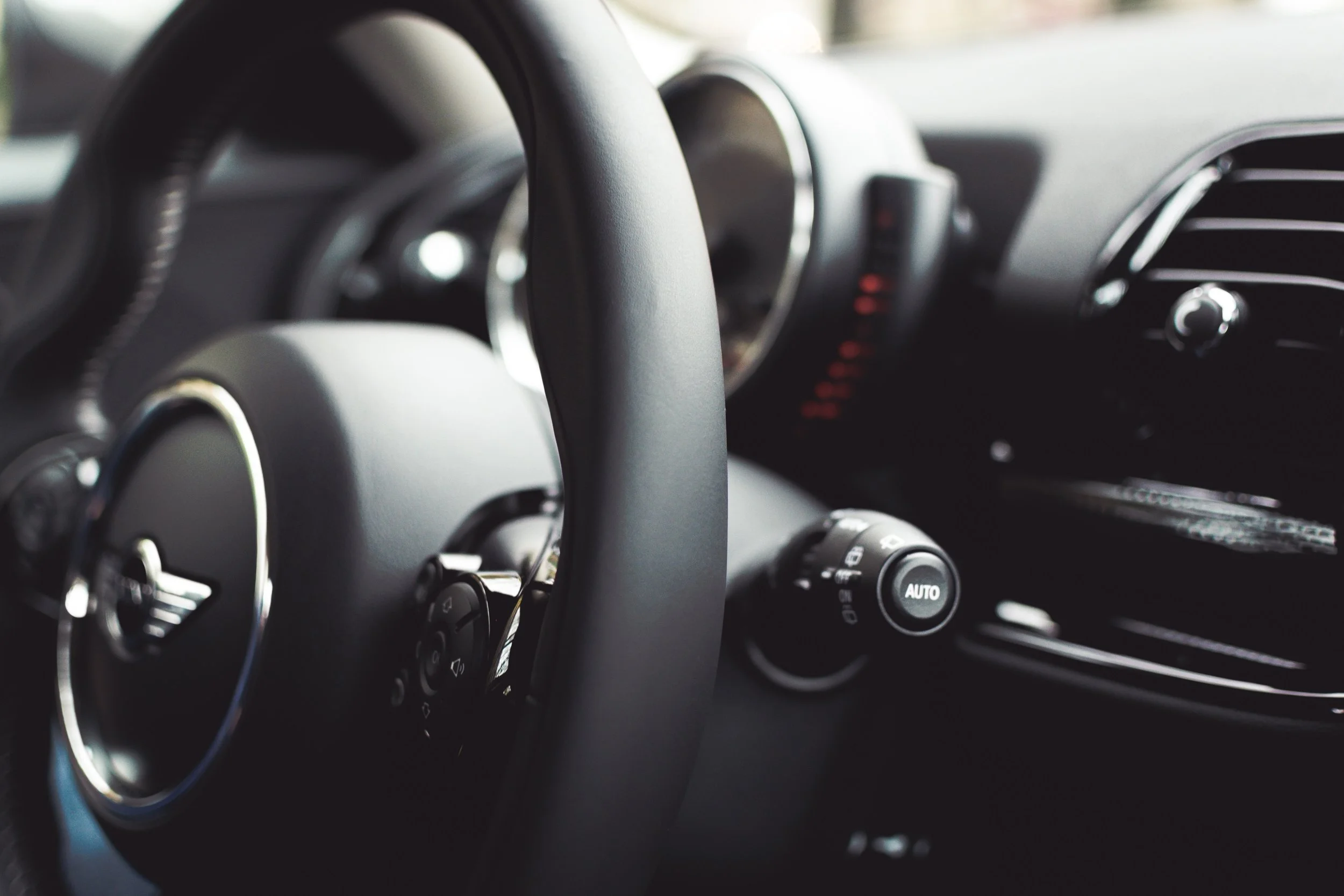 auto-automobile-automotive-240833.jpg