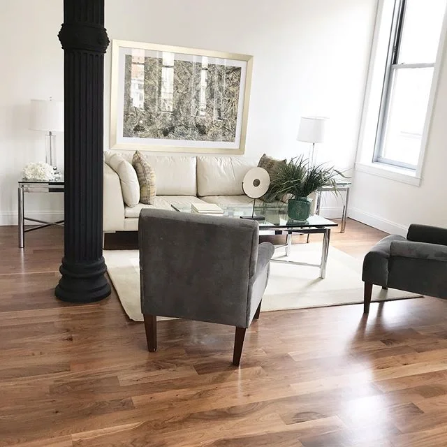 Identical apartments in the same building! We had the pleasure of doing an identical staging in the same line of the same building. Per agents, request we replicated our previous work and were (once again) thrilled with the results 😊. #foxresidentia
