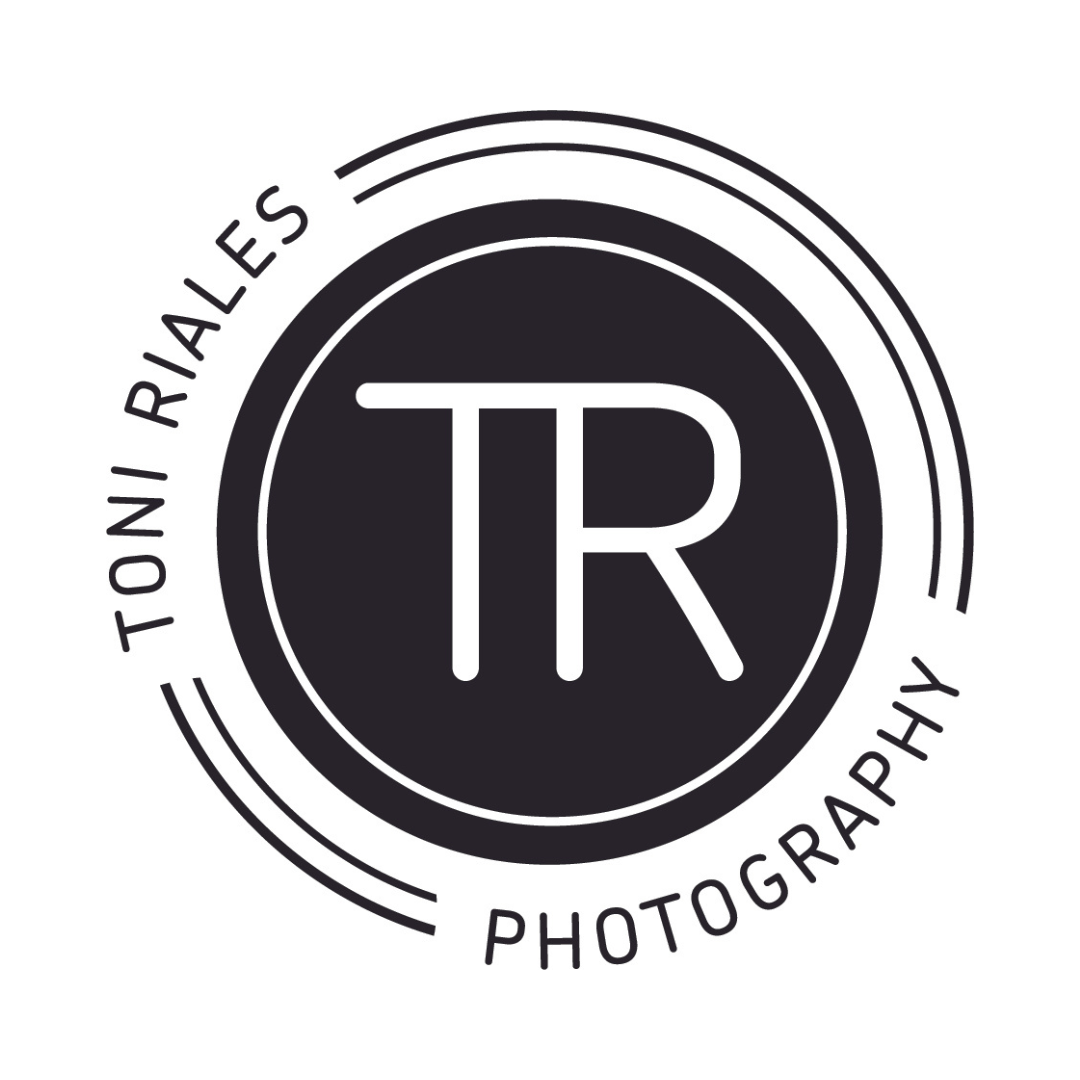 34-Toni Riales Photography.png