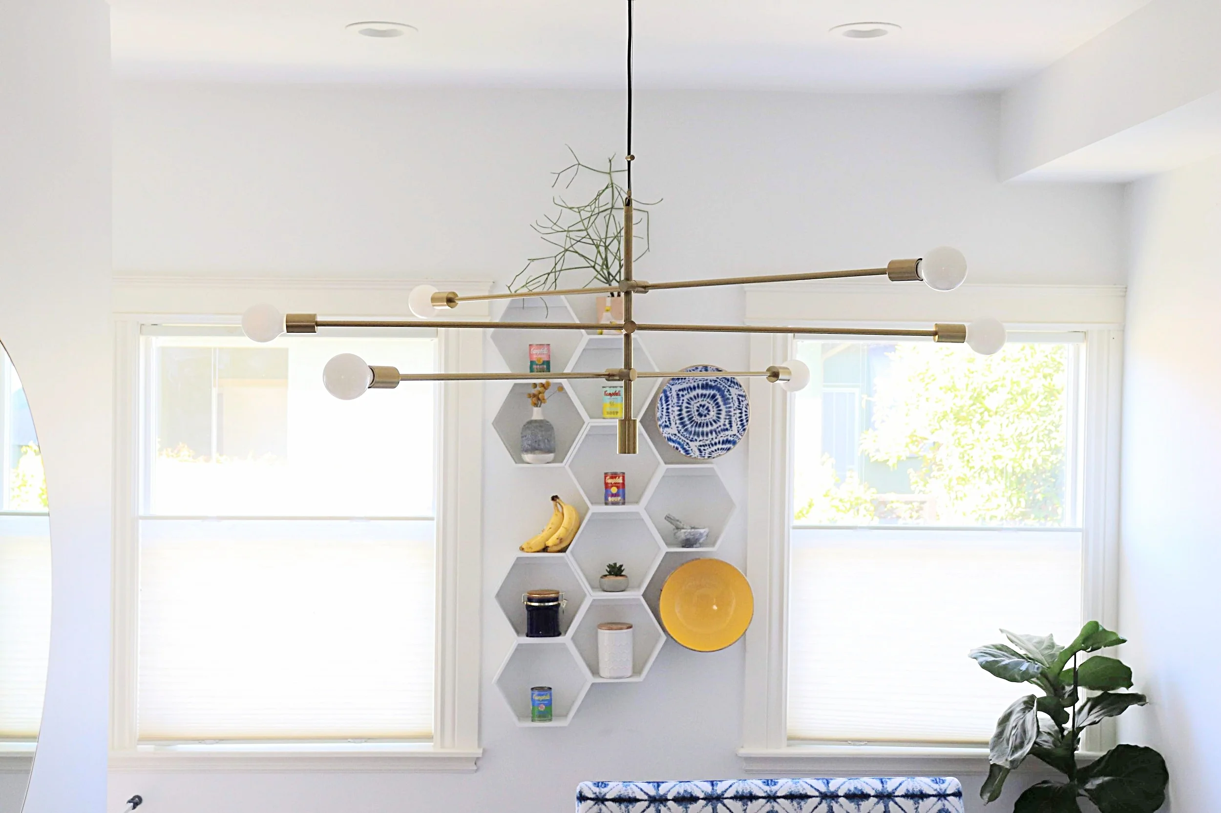 Breakfast nook light fixture