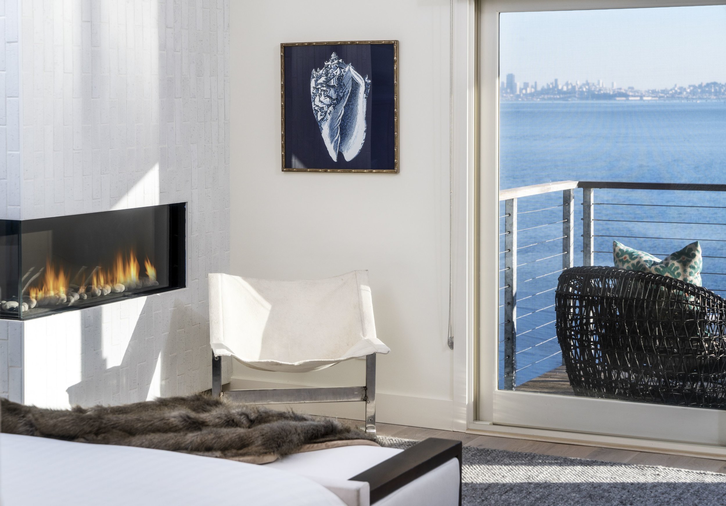 Maximus_The-Pointe-at-Cove_4Bdrm_aMaster-Bedroom-Fireplace-Detail_181207_162632.jpg