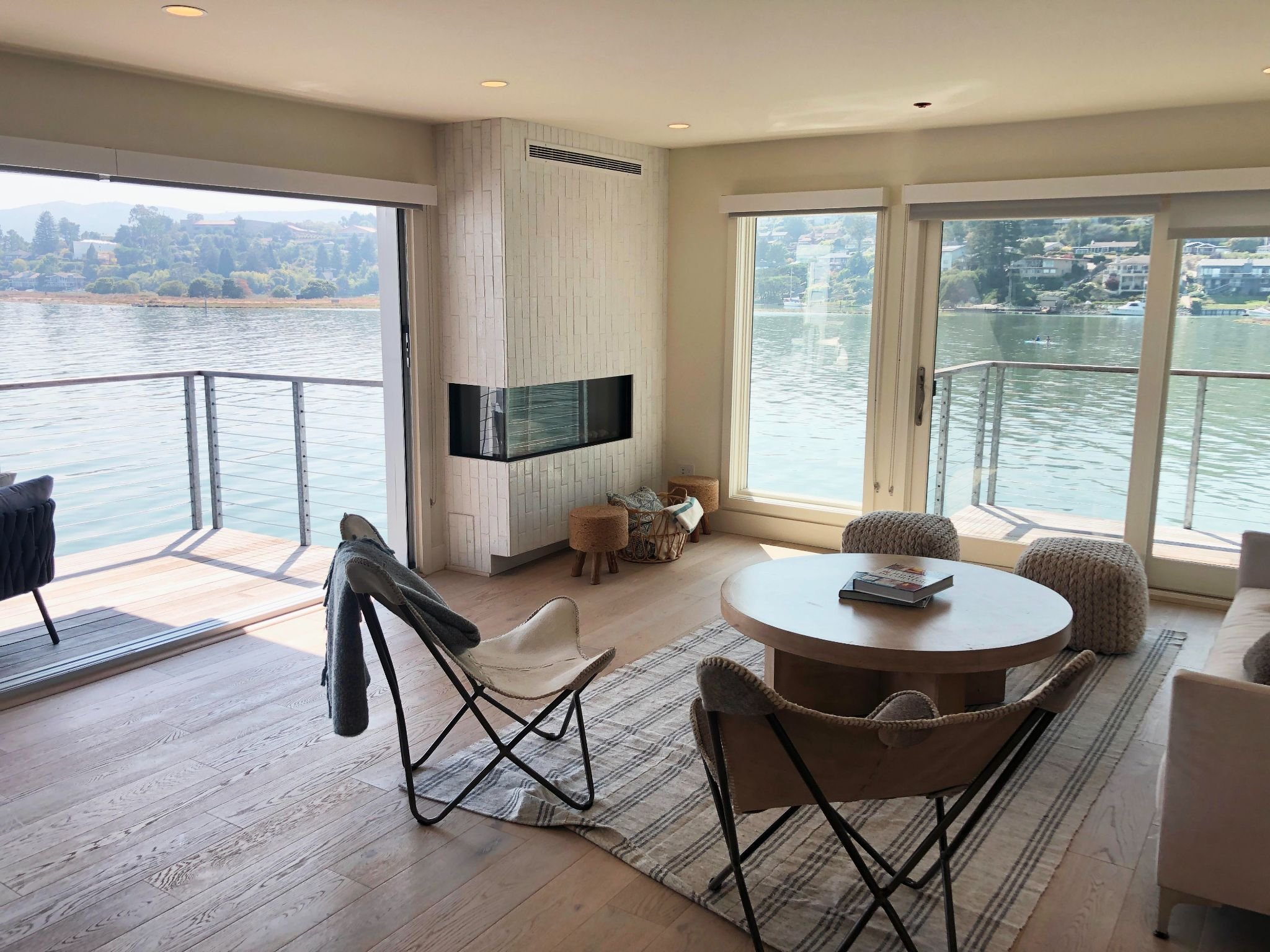 The perfect staycation, complete with a cooling waterfront breeze. #TheCoveAtTiburon
-
-
-
-
-
-
#tiburon #tiburonrents #tiburonapartment #cali #california #caliliving #calidreaming #waterfront #waterfronthome #pinterestinspired
