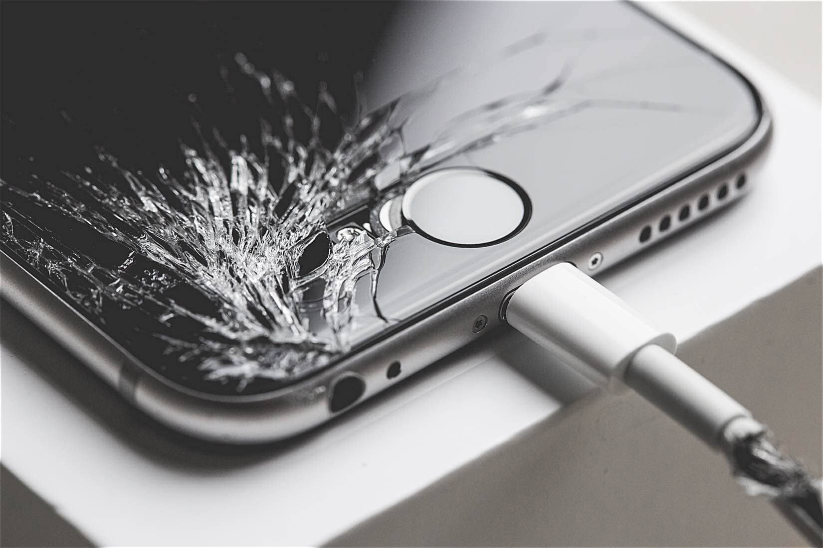 iPhone 11 PRO Cracked Glass Broken Screen Refurbishing Repair