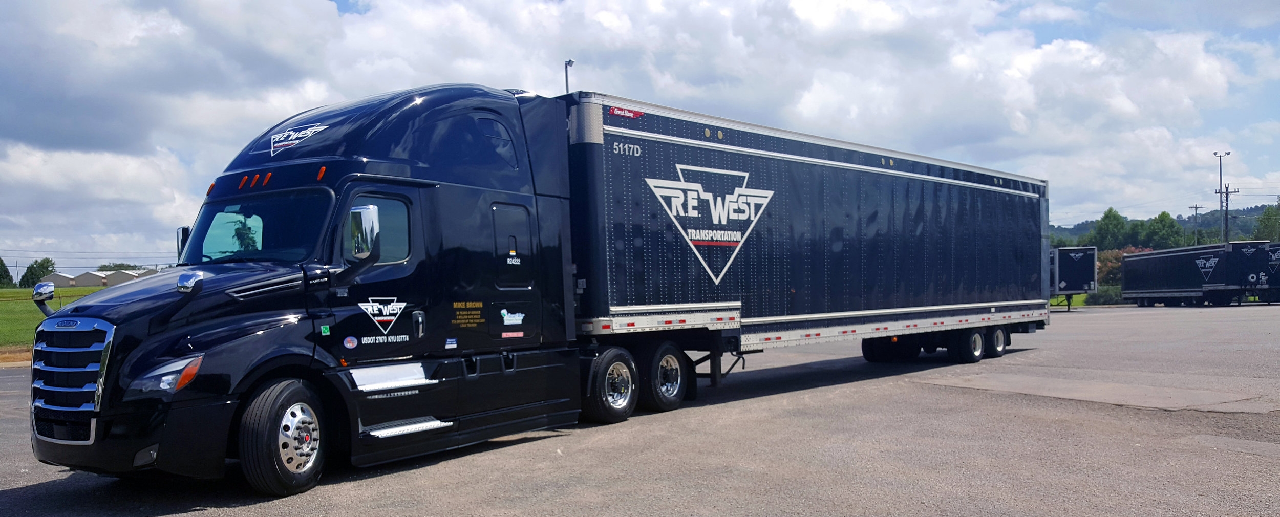 Truck and Trailer 1.jpg