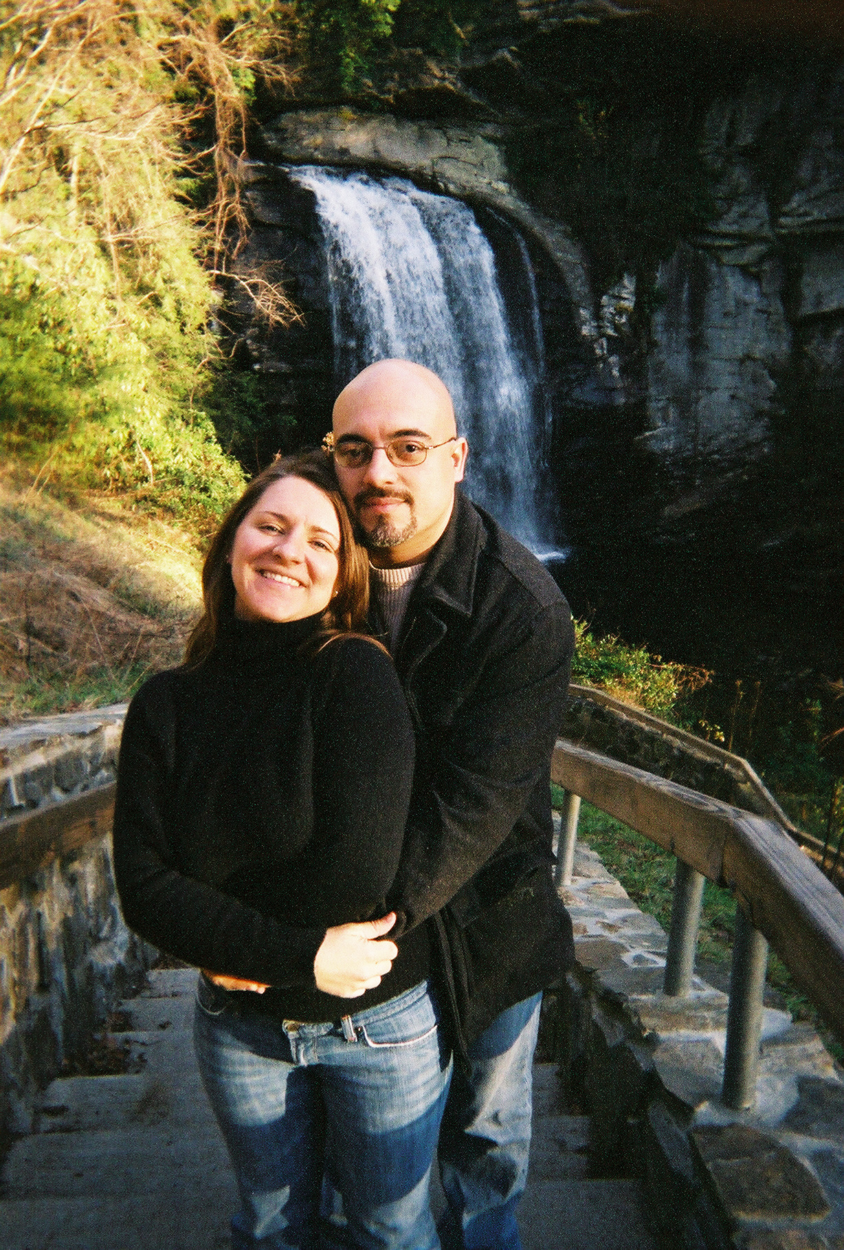 Angela&Rich_at_Falls.jpg