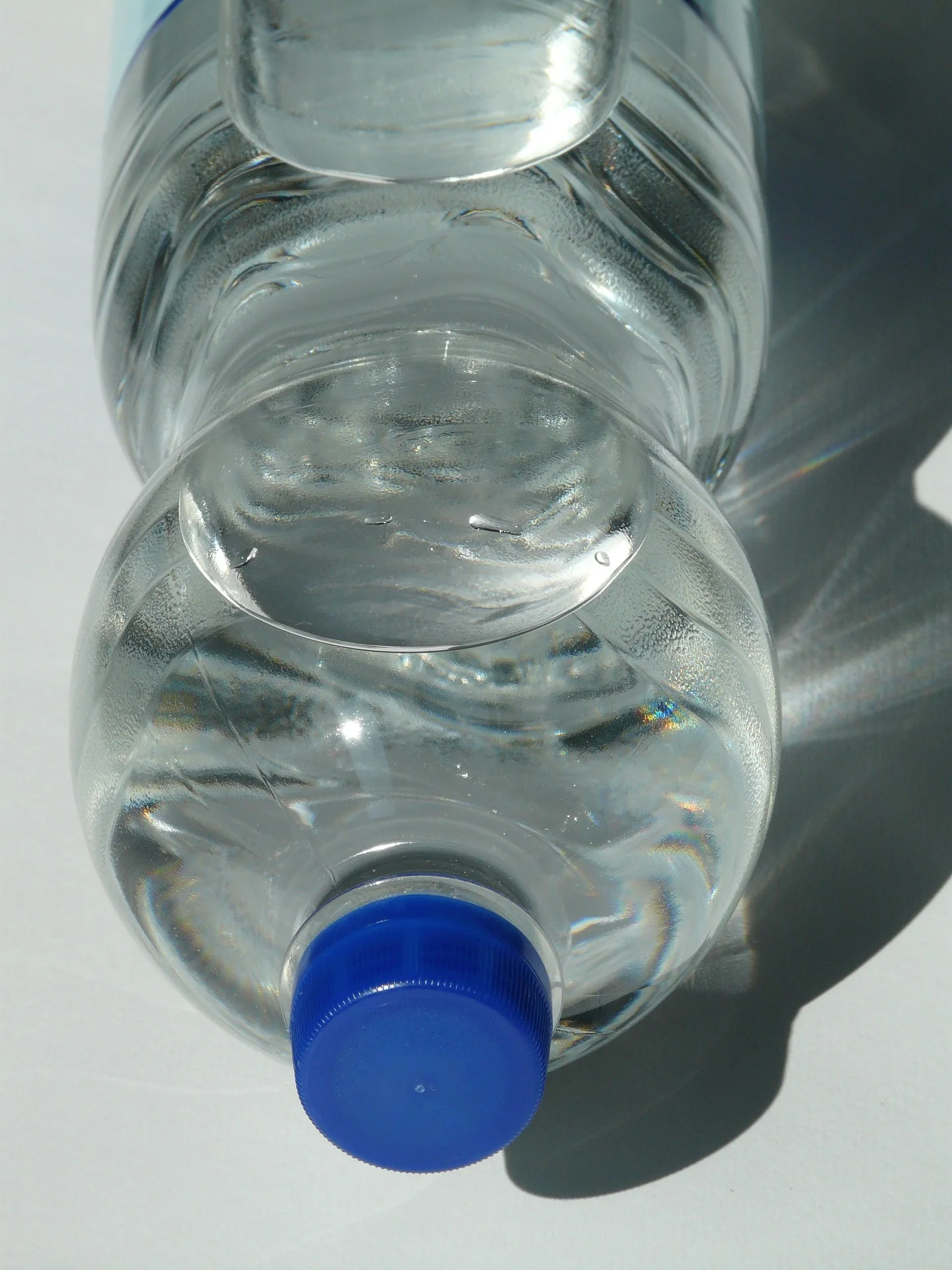 plastic-bottle-60472_1920