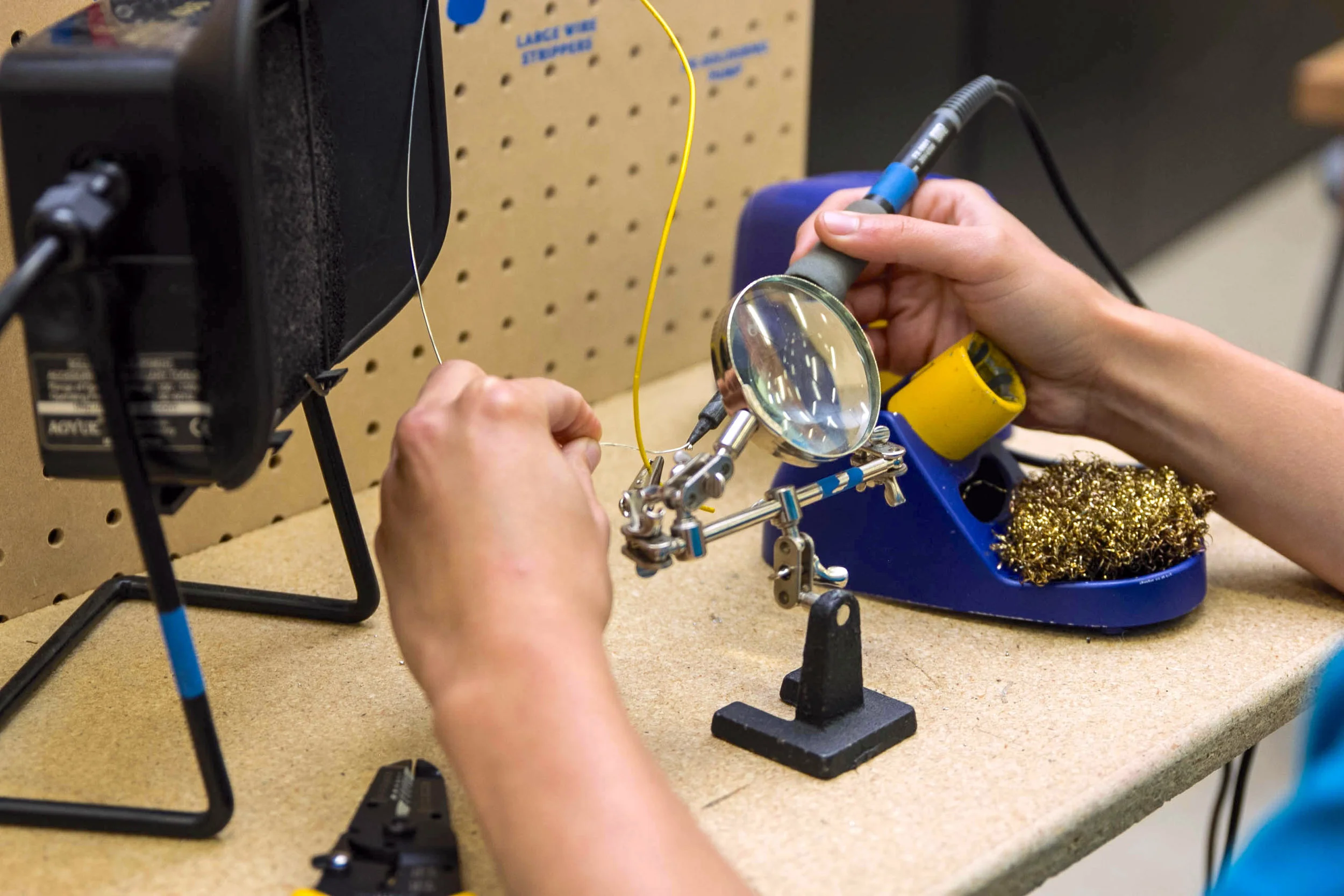 mobile soldering station