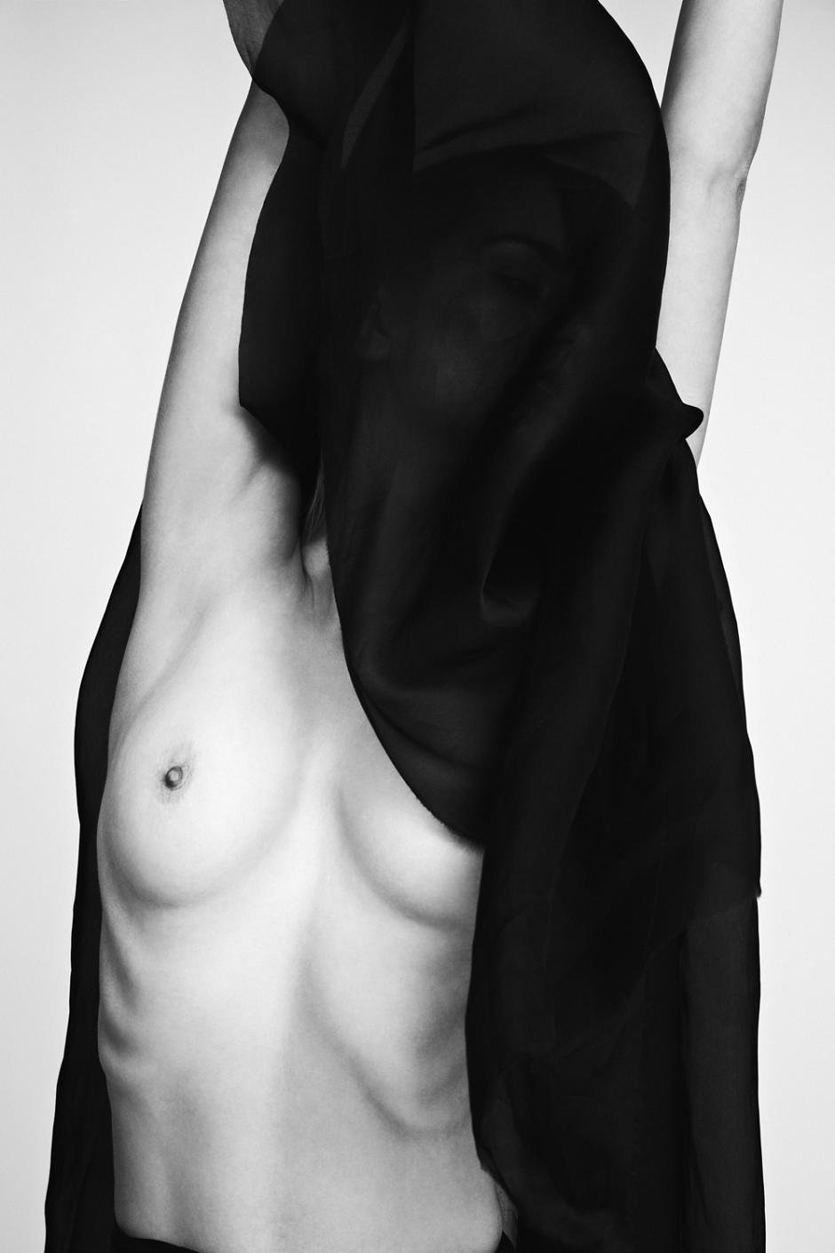 KATRINE DAMGAARD BY NIKLAS HOEJLUND 2006