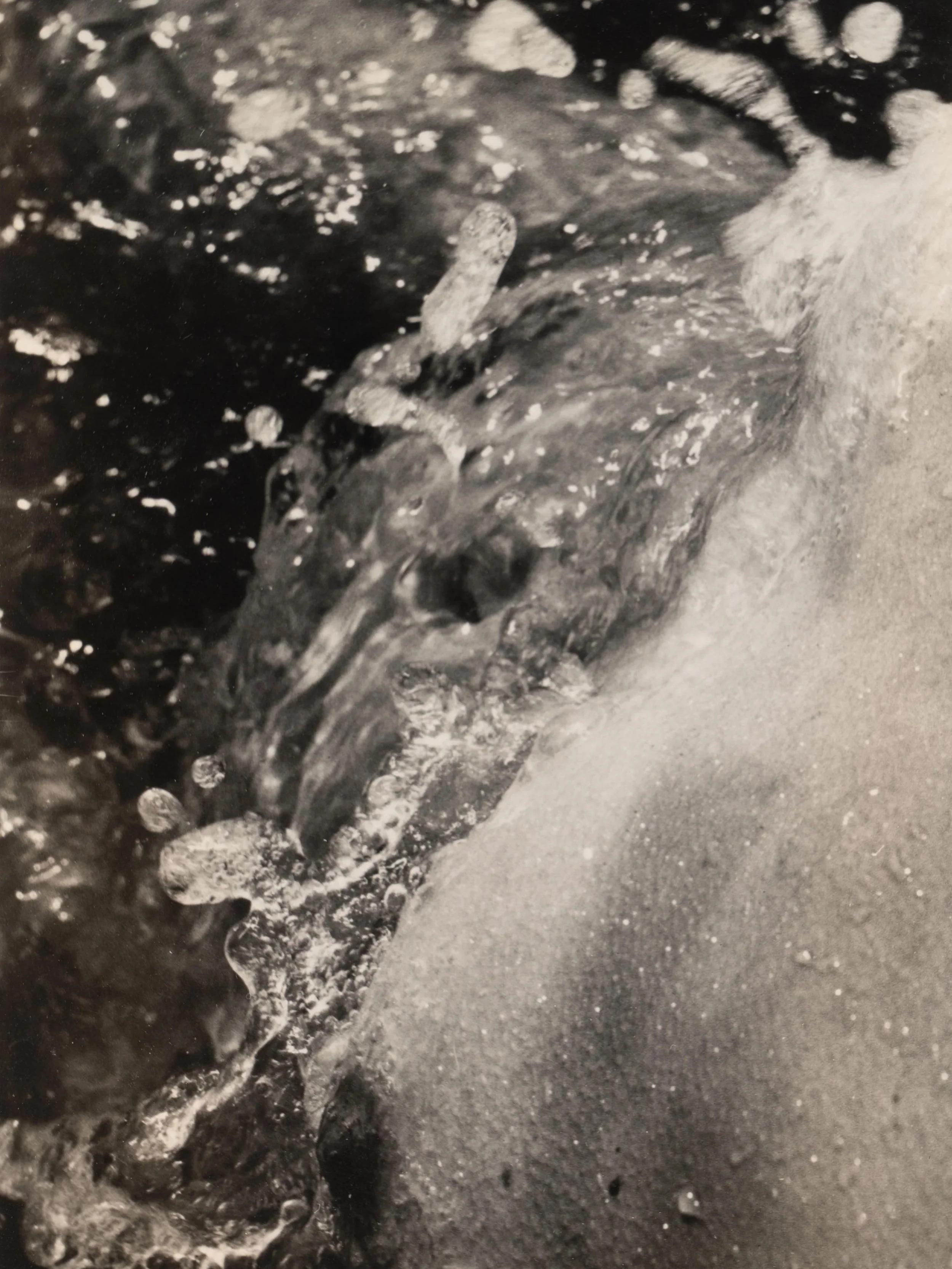 H0587-L353407936_original.jpg