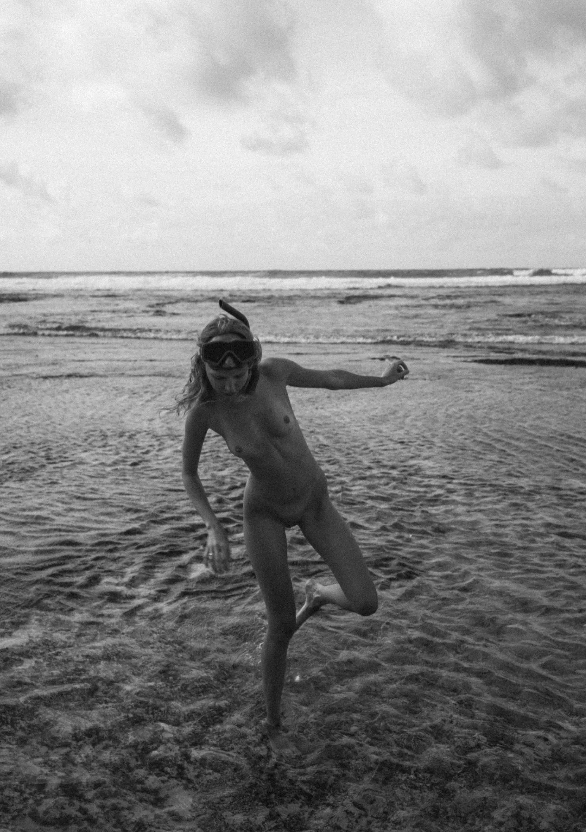 NICI BY ALEXIS WHITE