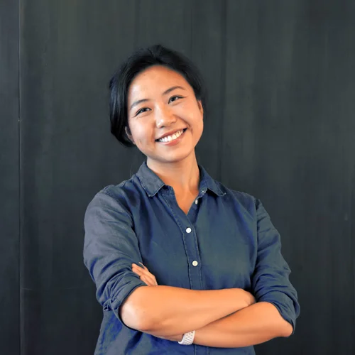 Junyi Li Associate