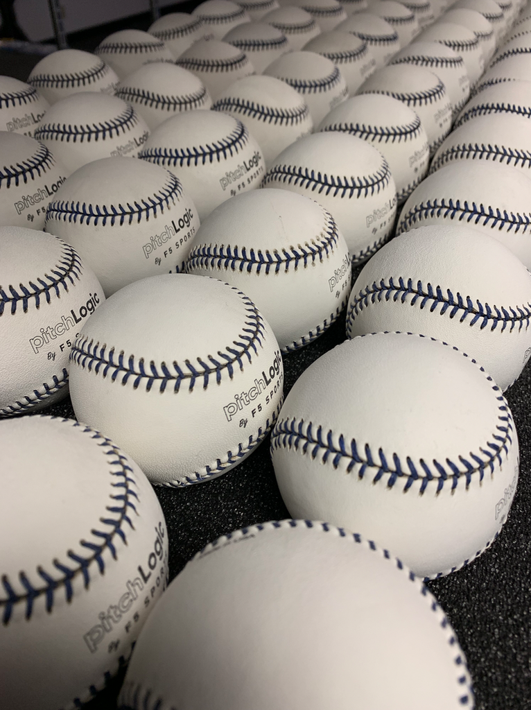 lots of pitchLogic baseballs.png