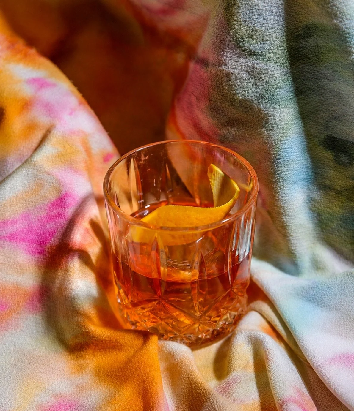 BALLER OLD FASHIONED

Our newest private barrel with @makersmark gets stirred with @nixtalicor , bitters, orange peel, and a big &rsquo;ol cube. The barrel&rsquo;s custom stave profile gives us all that warm oak, caramel, spice, and big heat energy, 