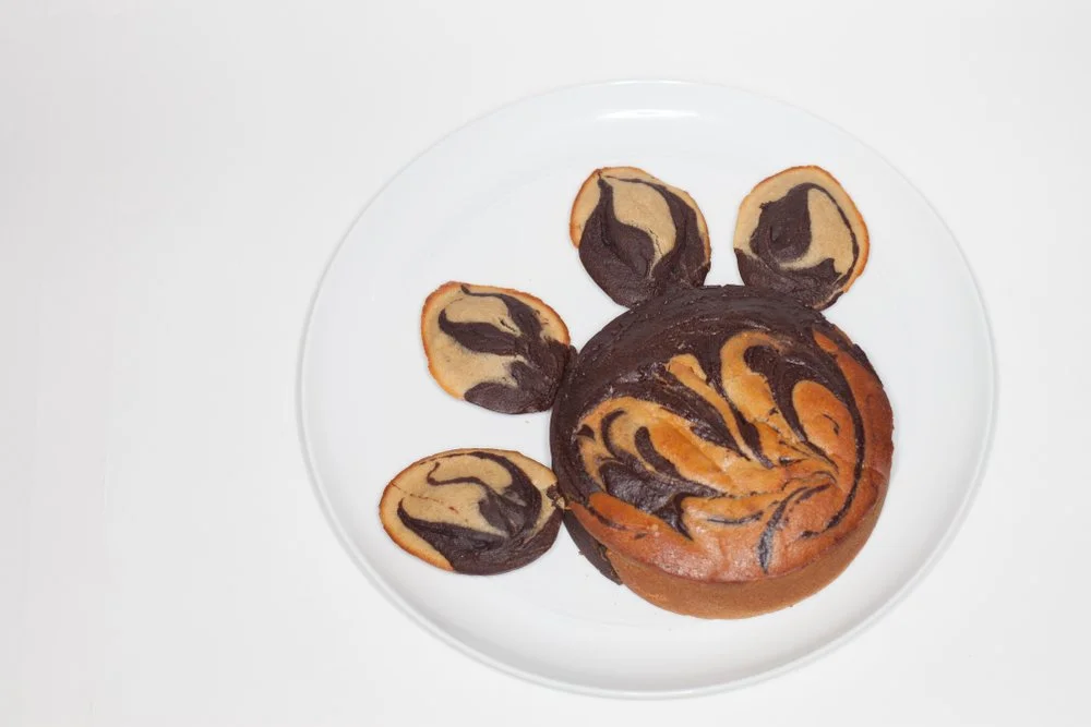 MARBLE PAW CELEBRATION CAKE