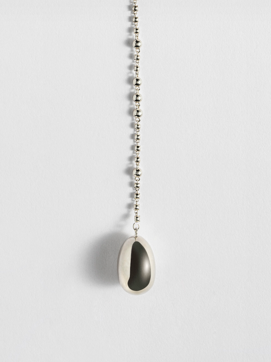 JUNETHINGS_SILVER_EGG_ROSARY_FRAGMENT.png