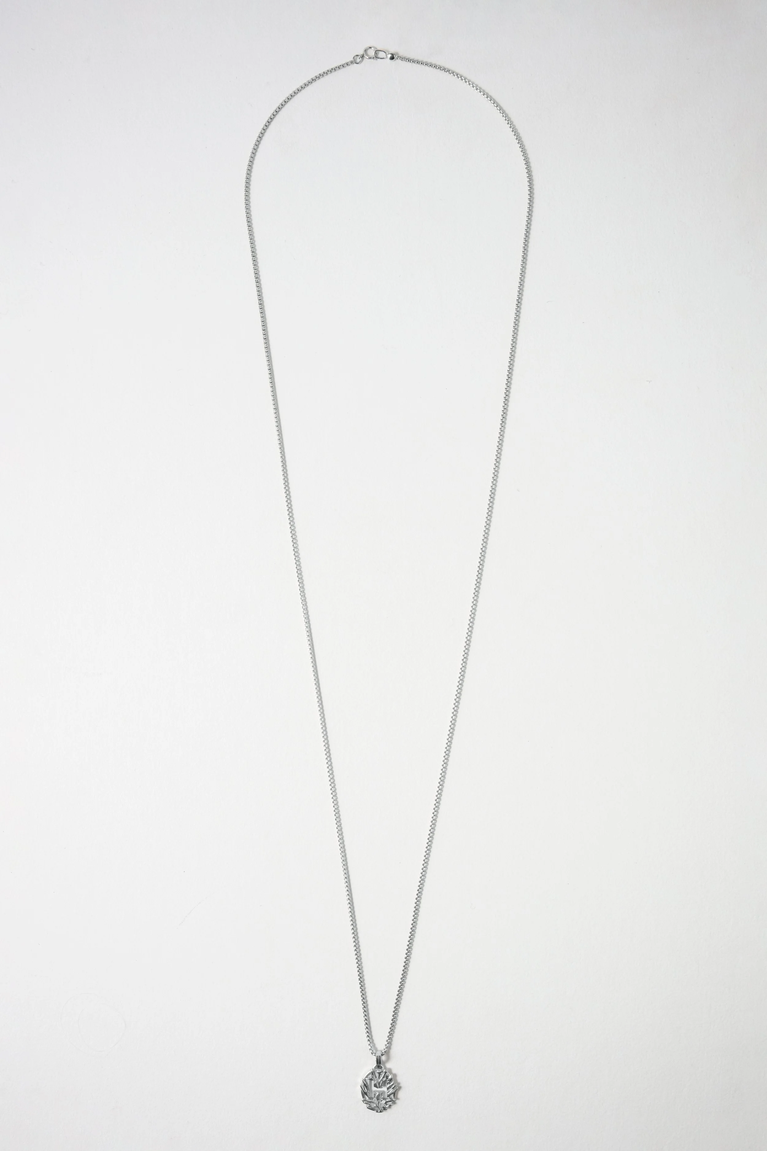 JUNETHINGS_Humbleness_CHARM_meditation chain_SLV.jpg